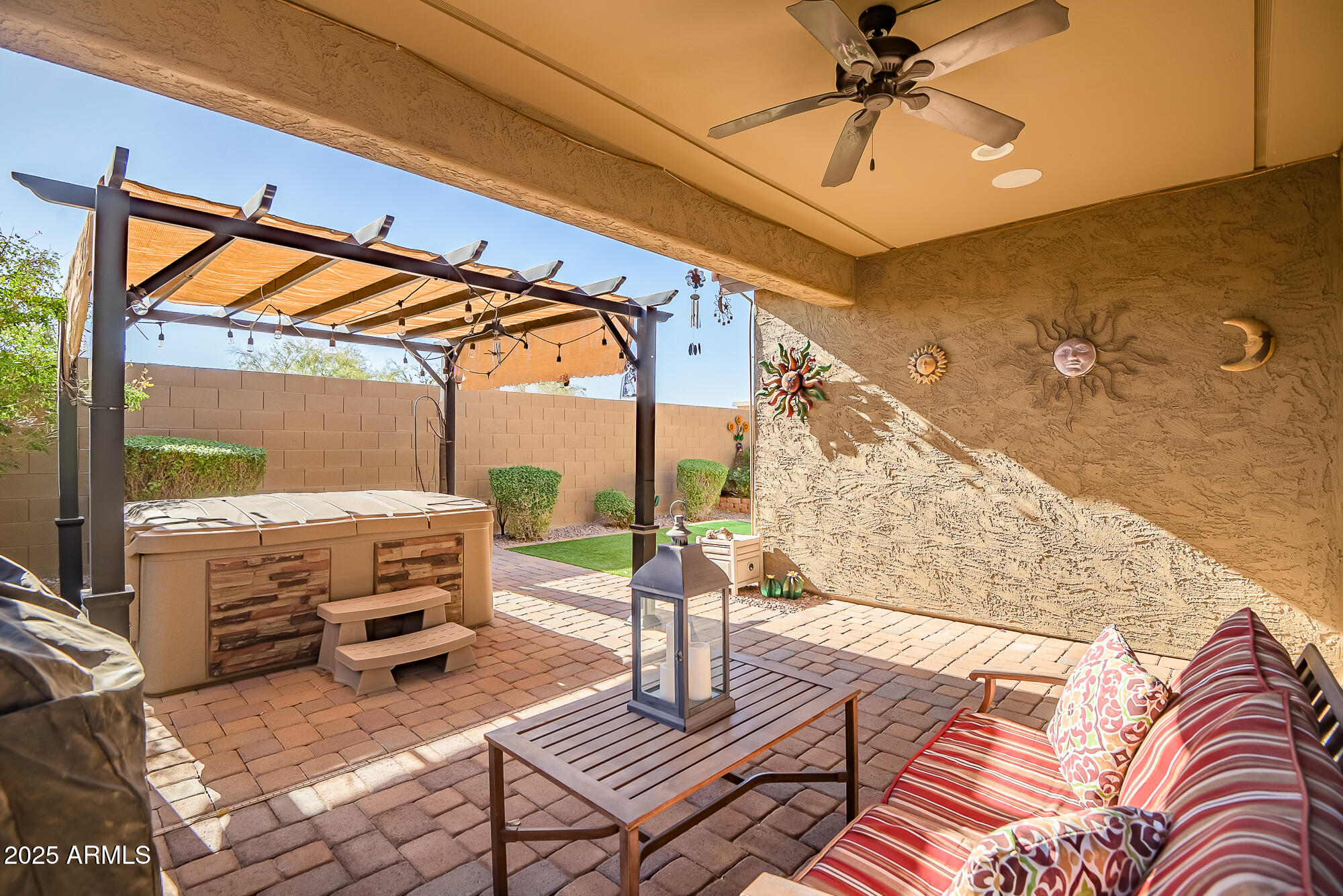 12243 W DESERT MOON Way