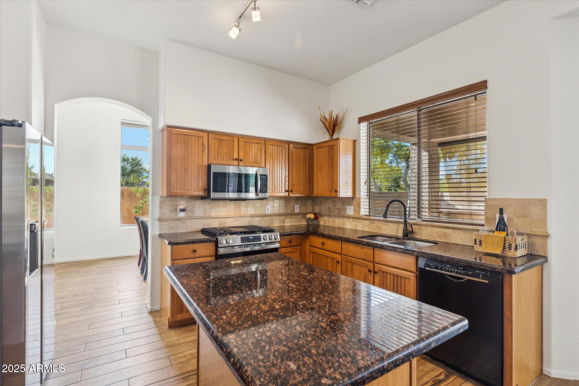 4684 S MAVERICK Avenue