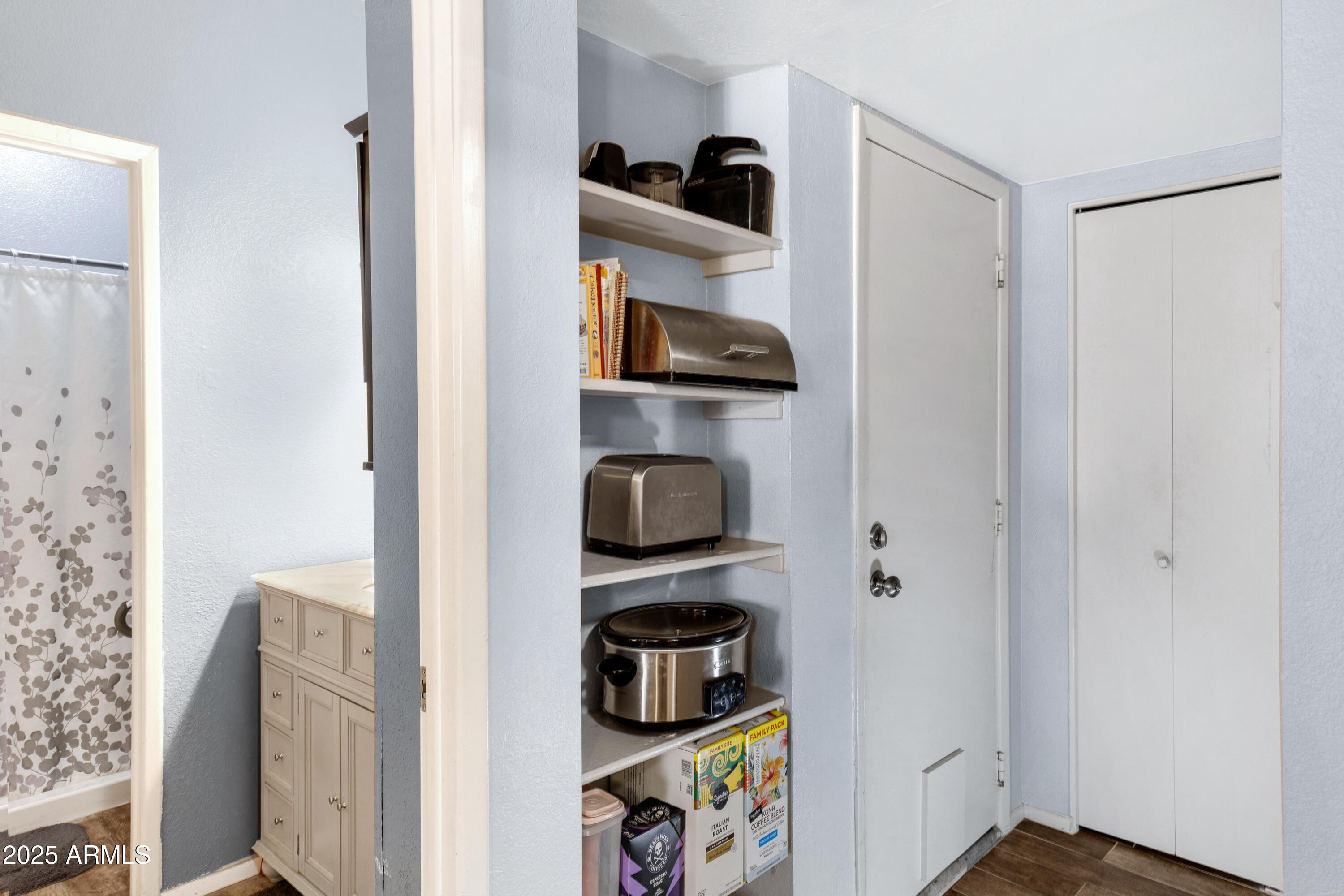 1126 W Elliot Road # 1017