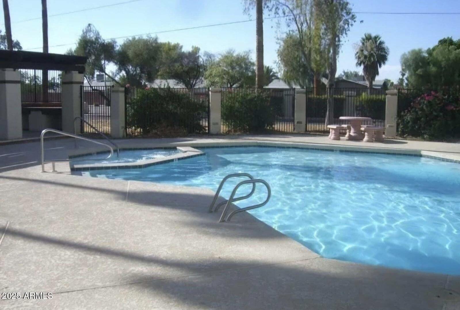 2121 W UNION HILLS Drive # 115