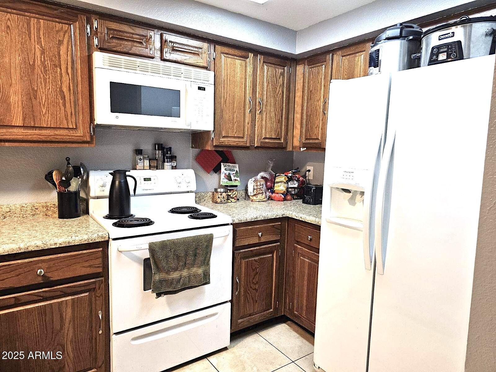 2121 W UNION HILLS Drive # 115