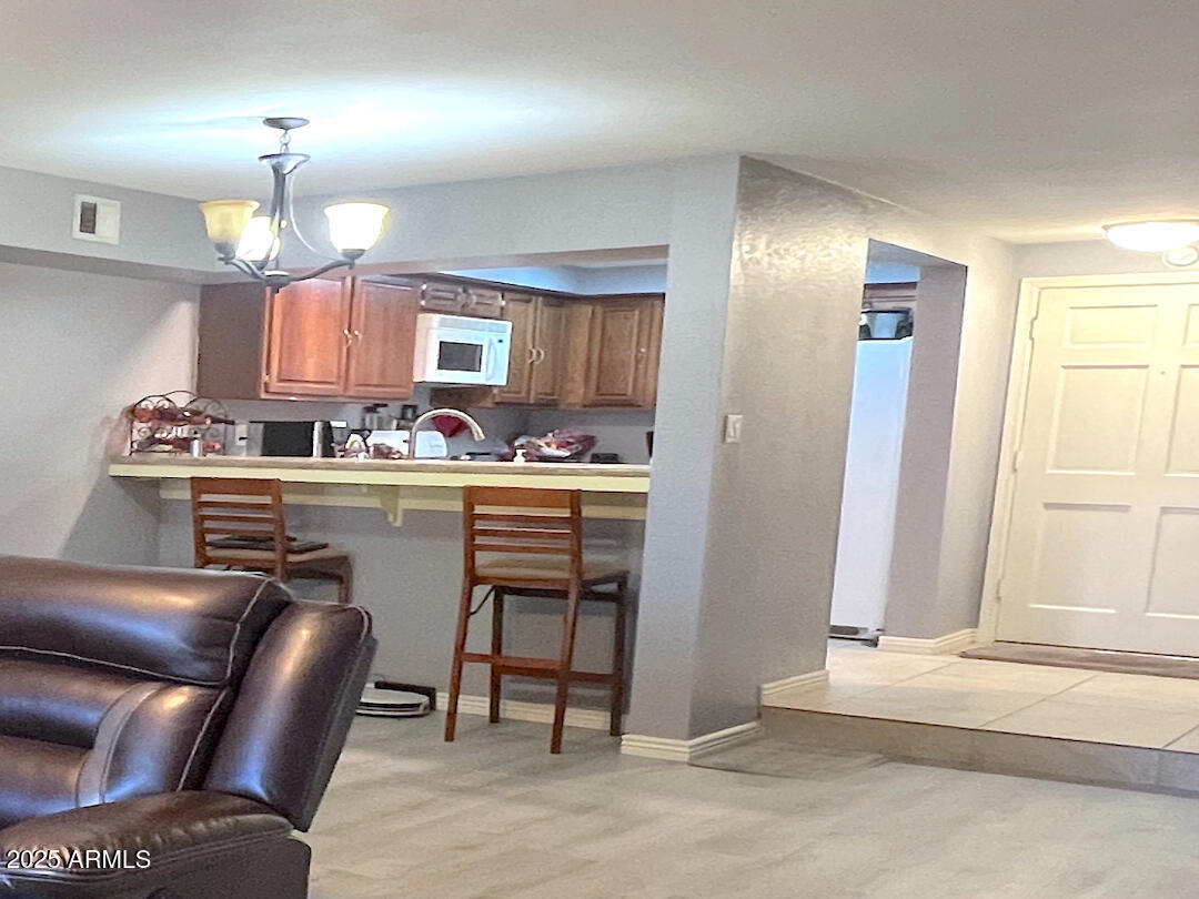 2121 W UNION HILLS Drive # 115