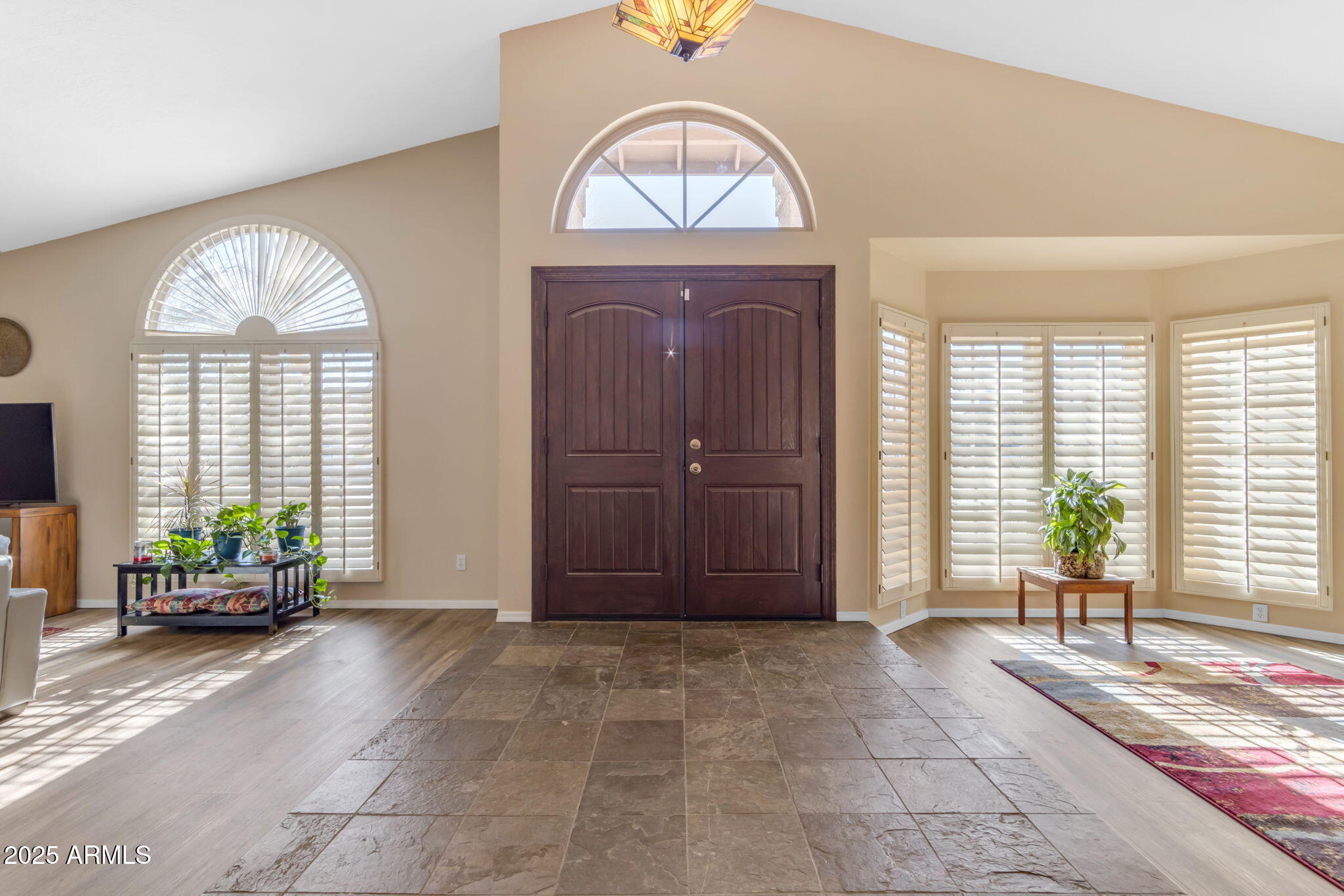 408 W STRAFORD Drive