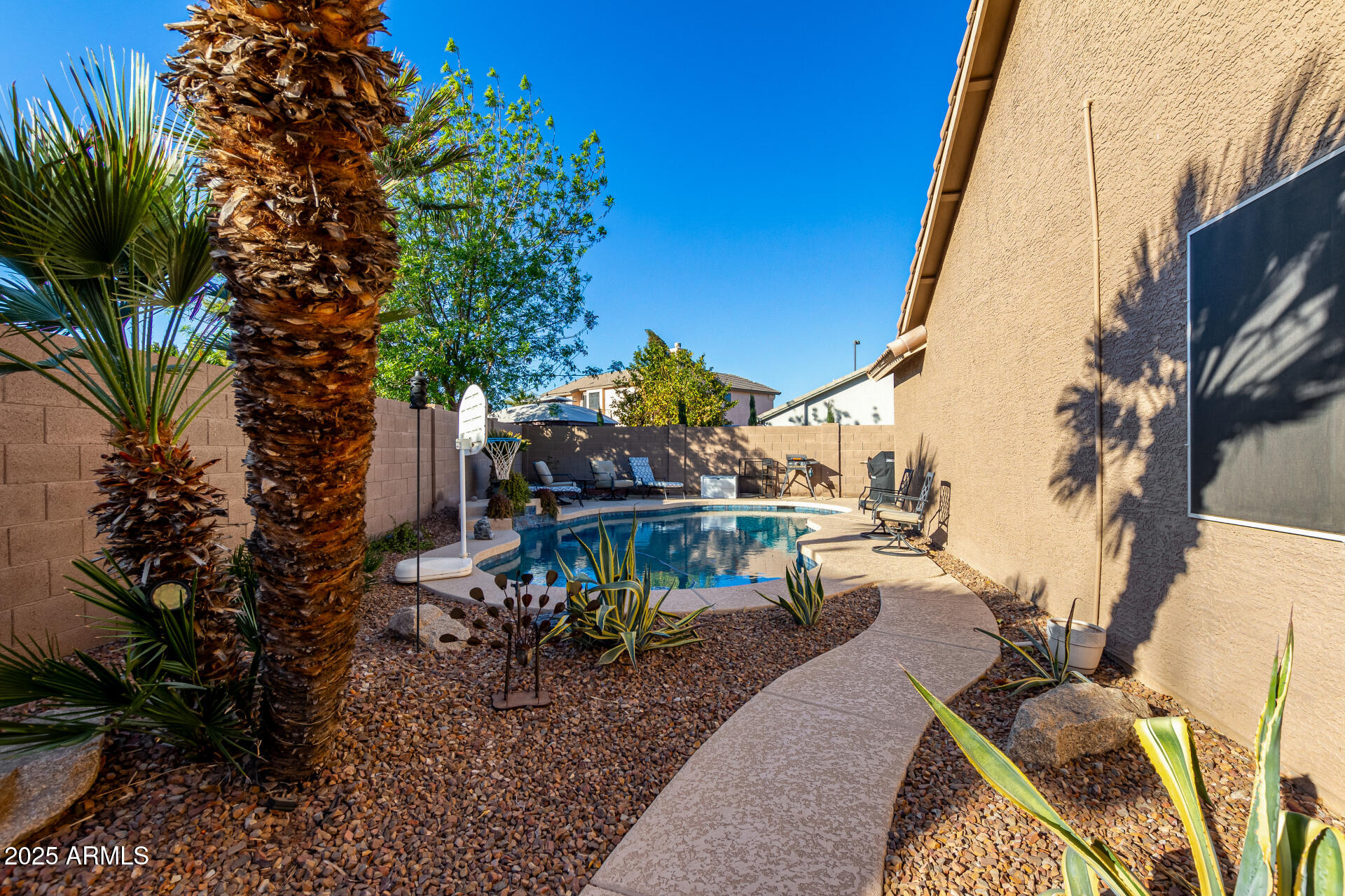 474 E JASPER Drive