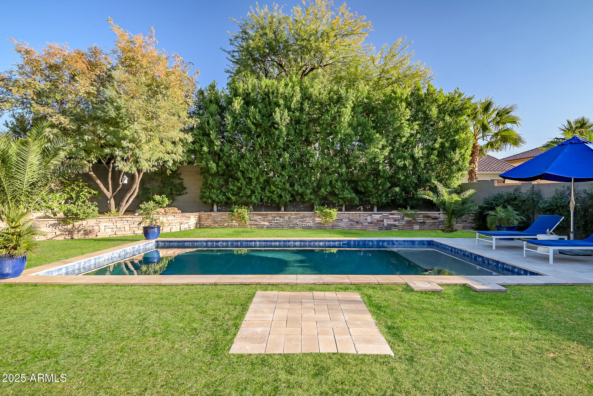 10335 E ACACIA Drive