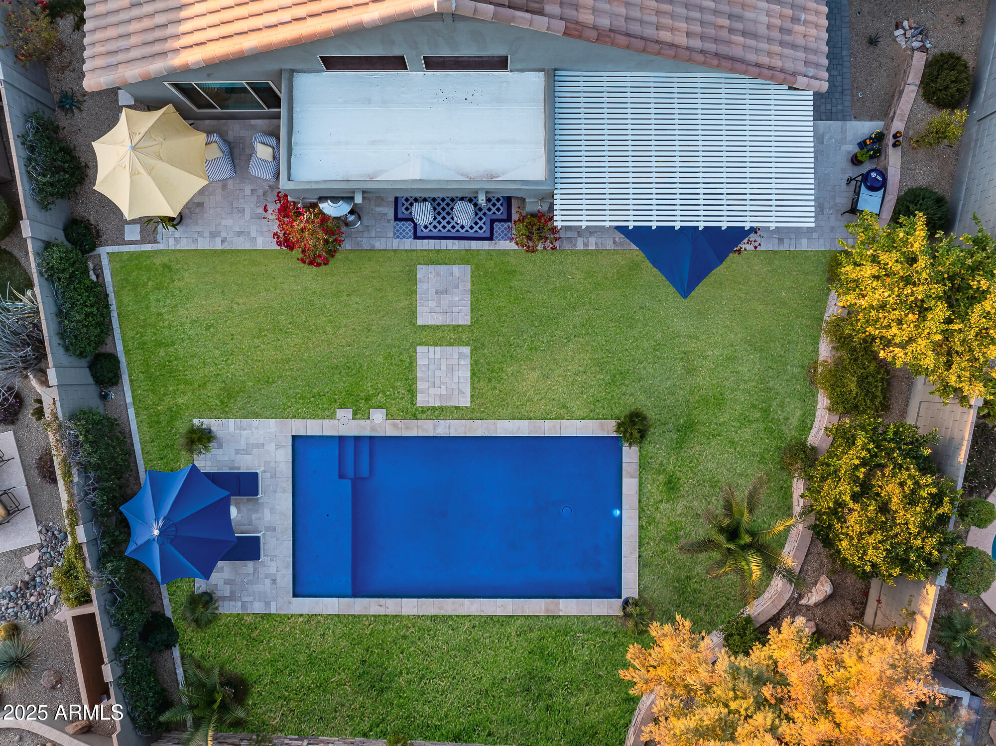 10335 E ACACIA Drive