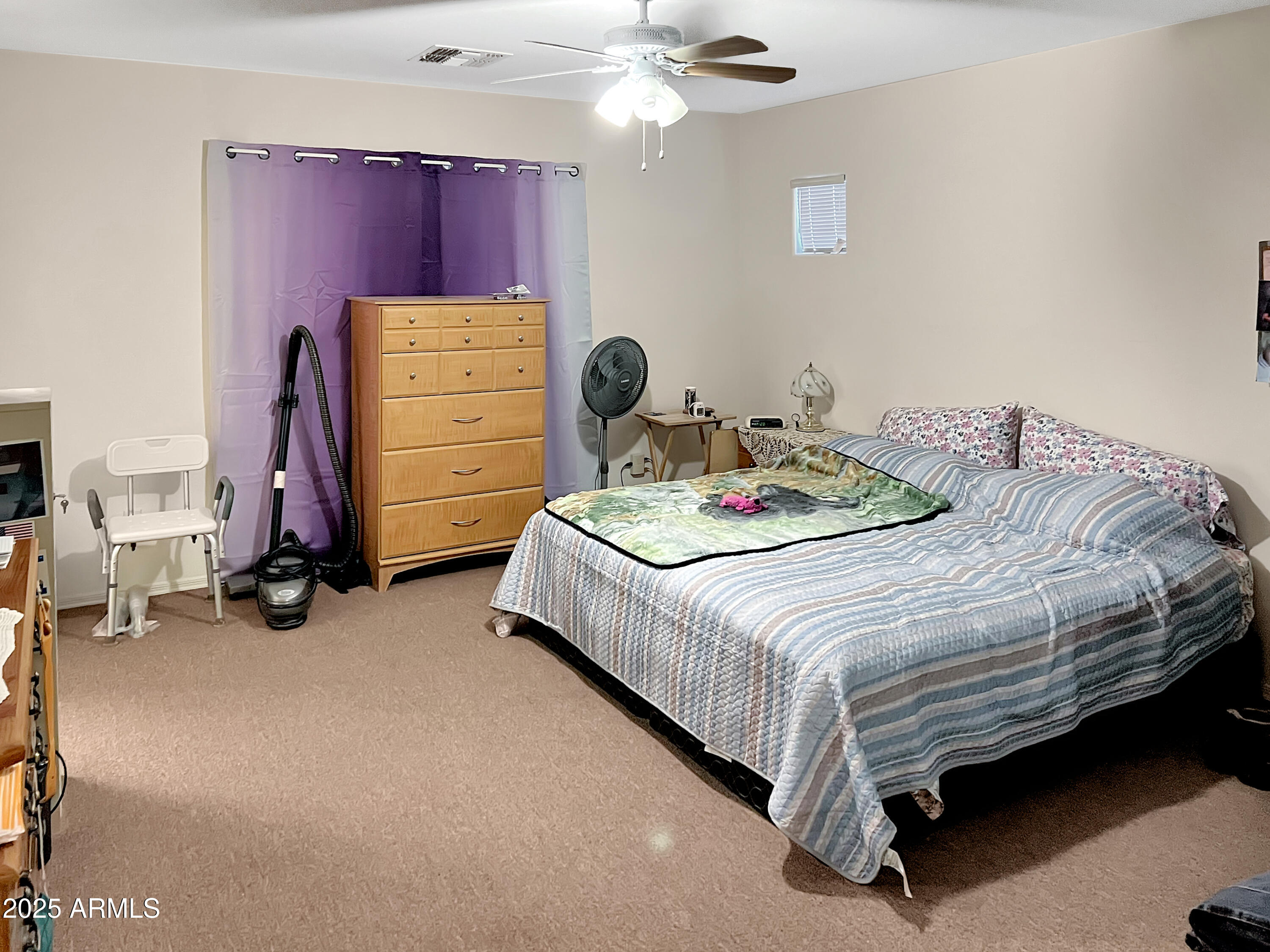 957 W LINDBERGH Avenue