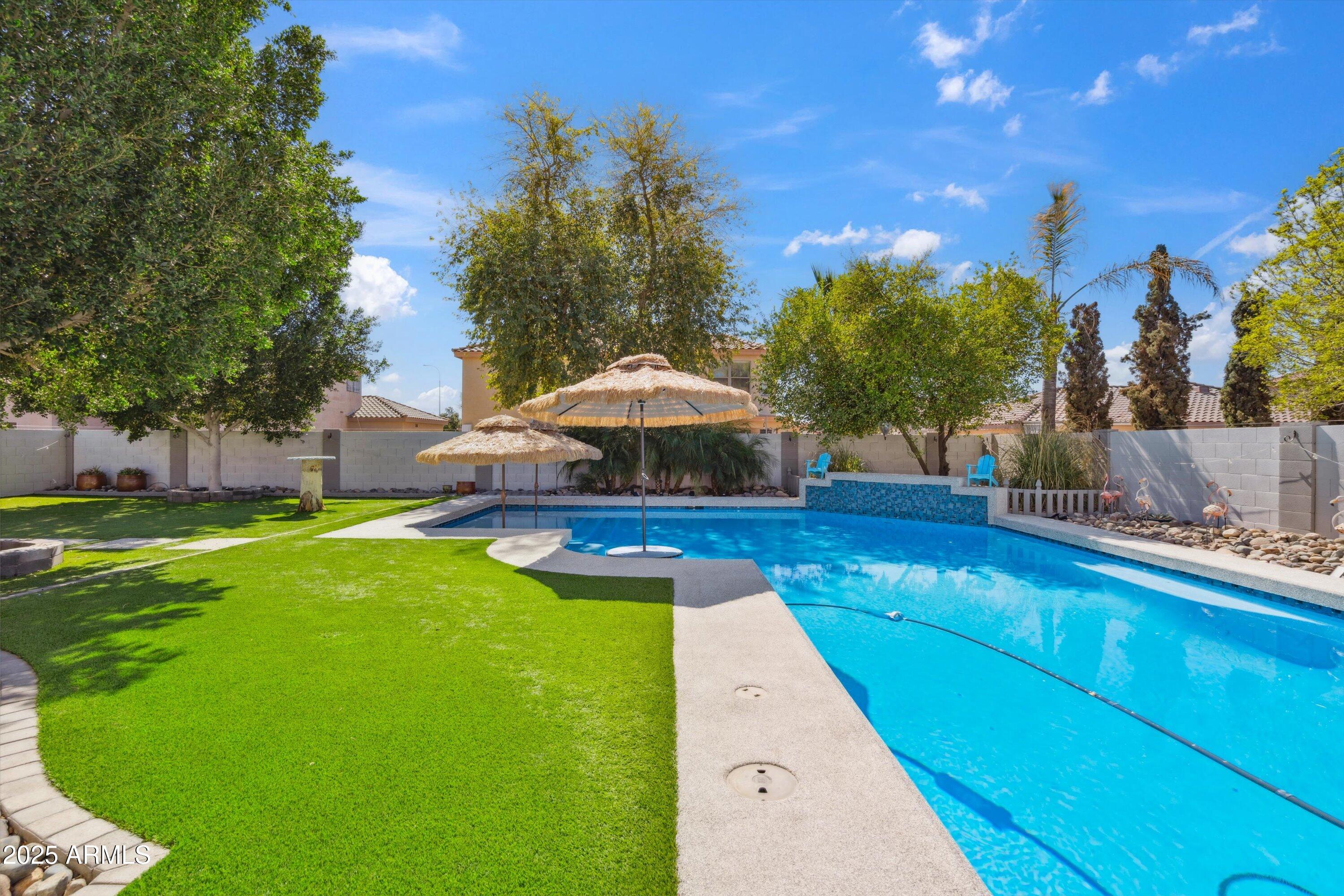 2161 E FLINTLOCK Way