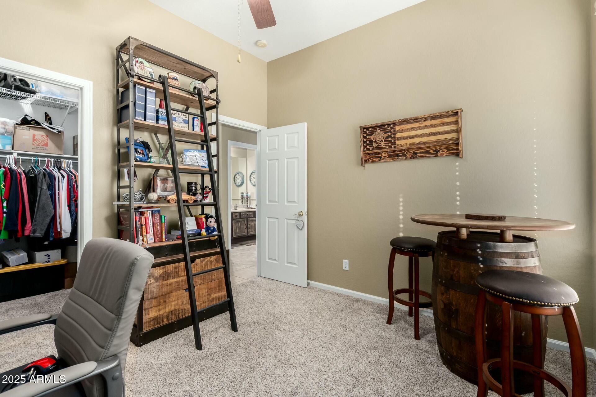 3559 E BRIDGEPORT Parkway