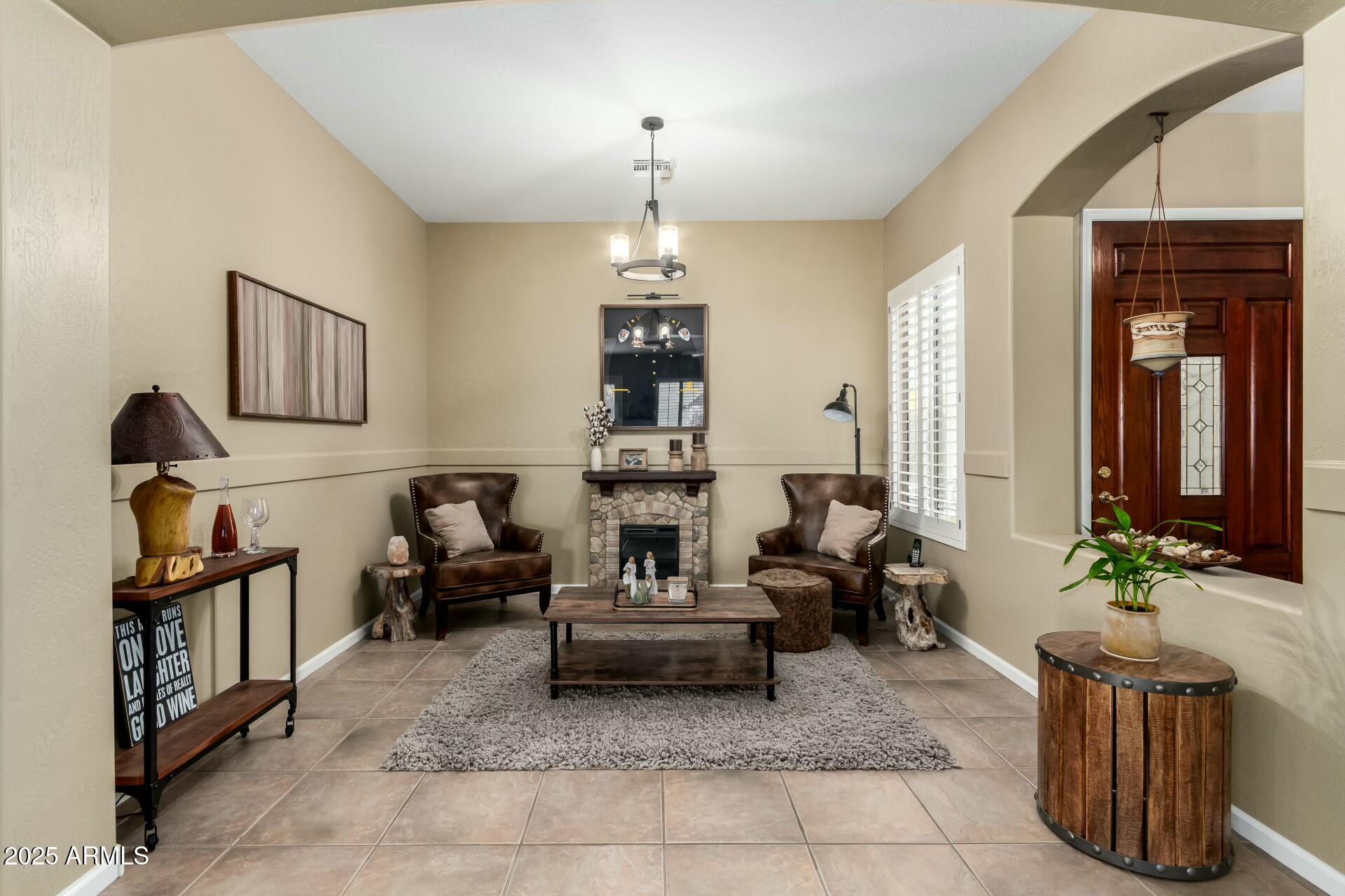 3559 E BRIDGEPORT Parkway