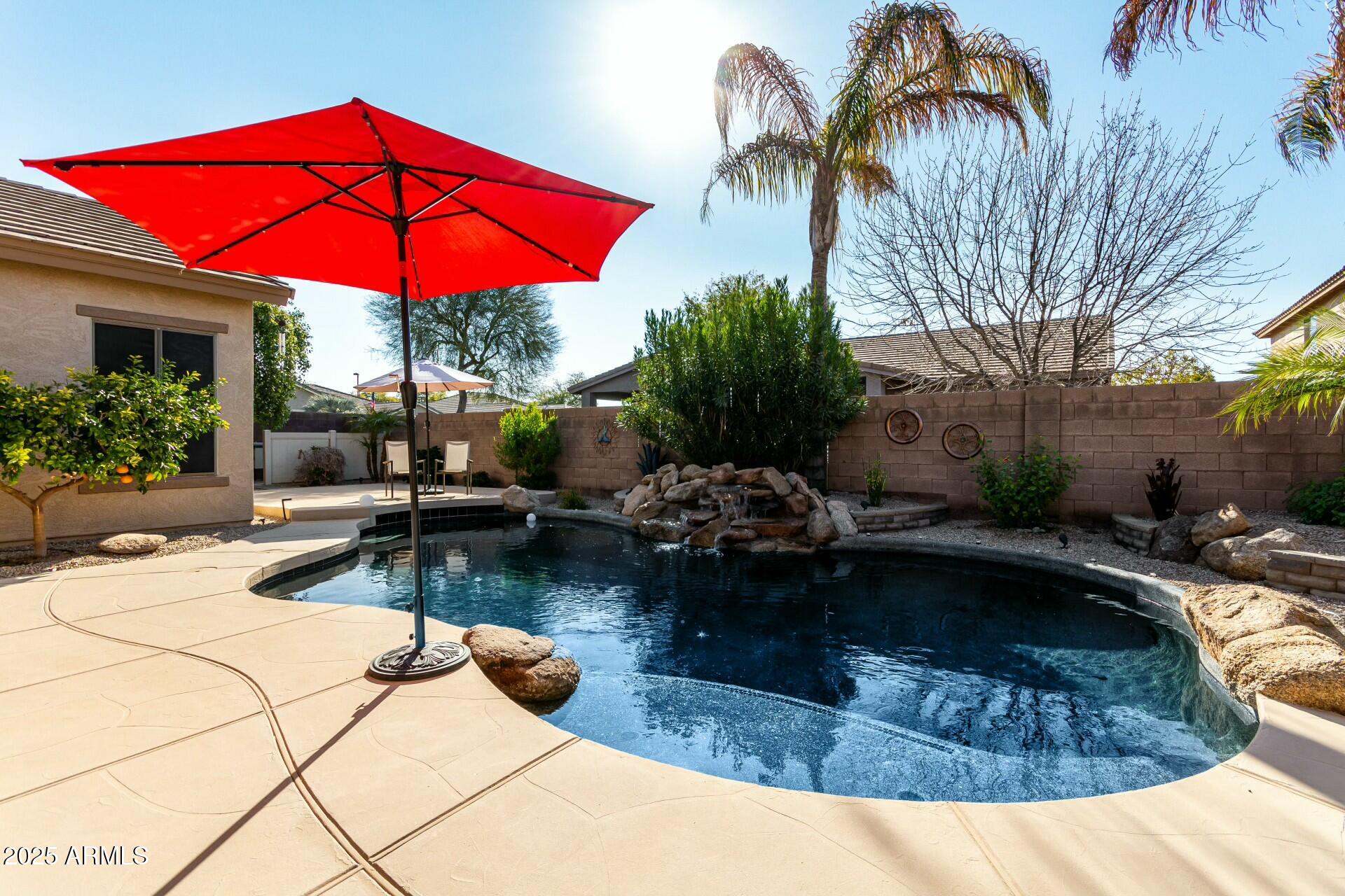 3559 E BRIDGEPORT Parkway