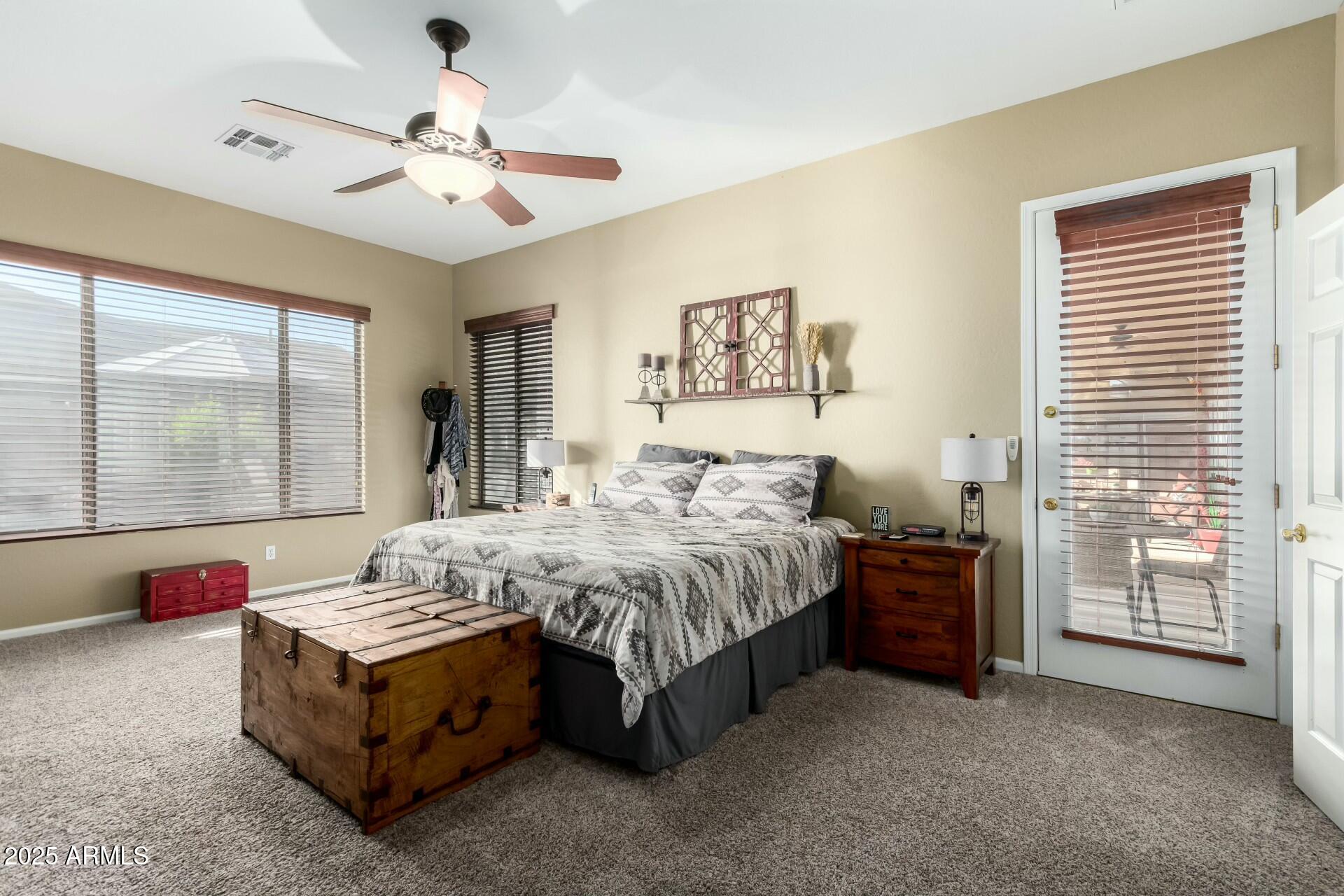 3559 E BRIDGEPORT Parkway