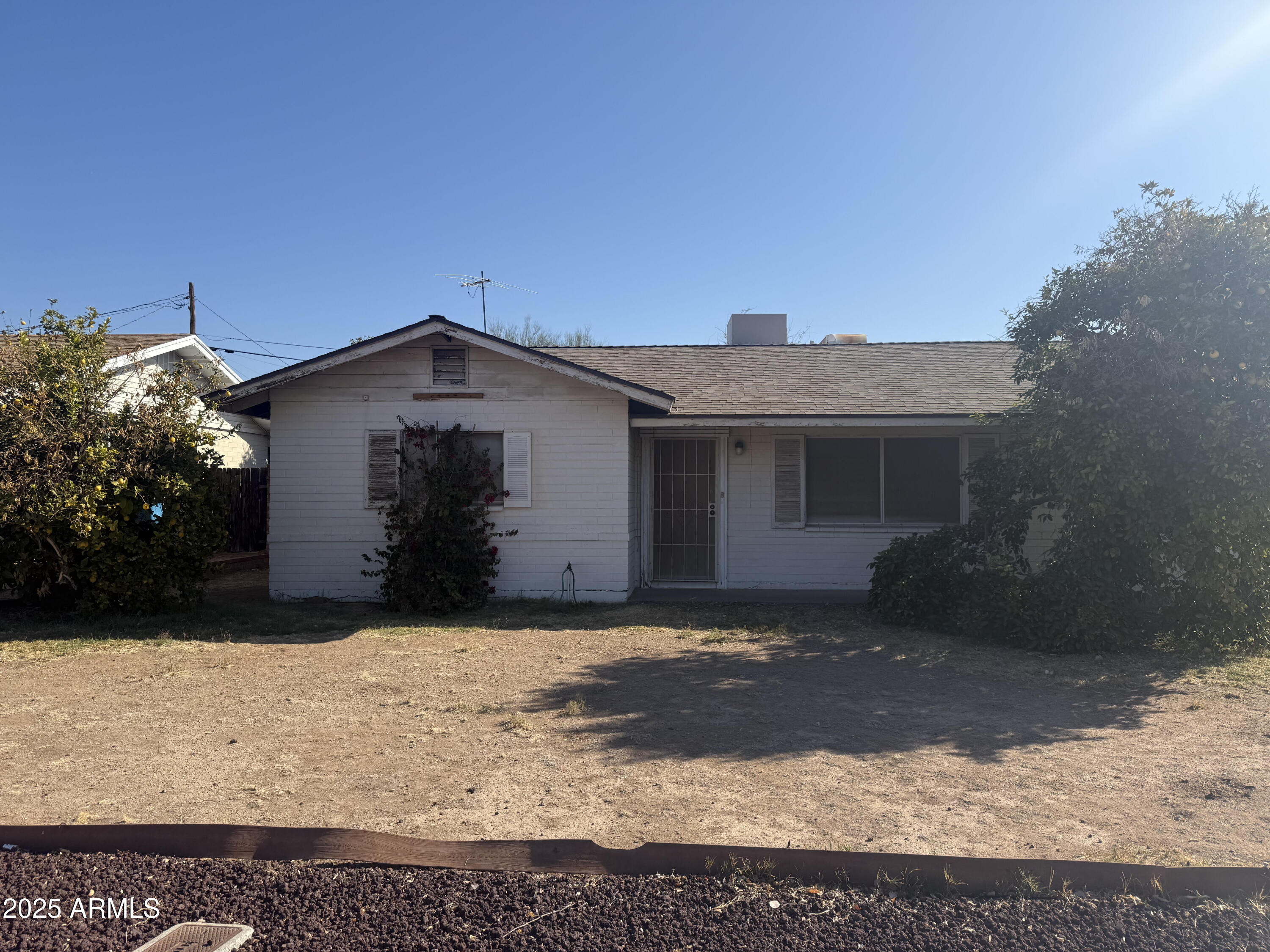 3209 N 20TH Place