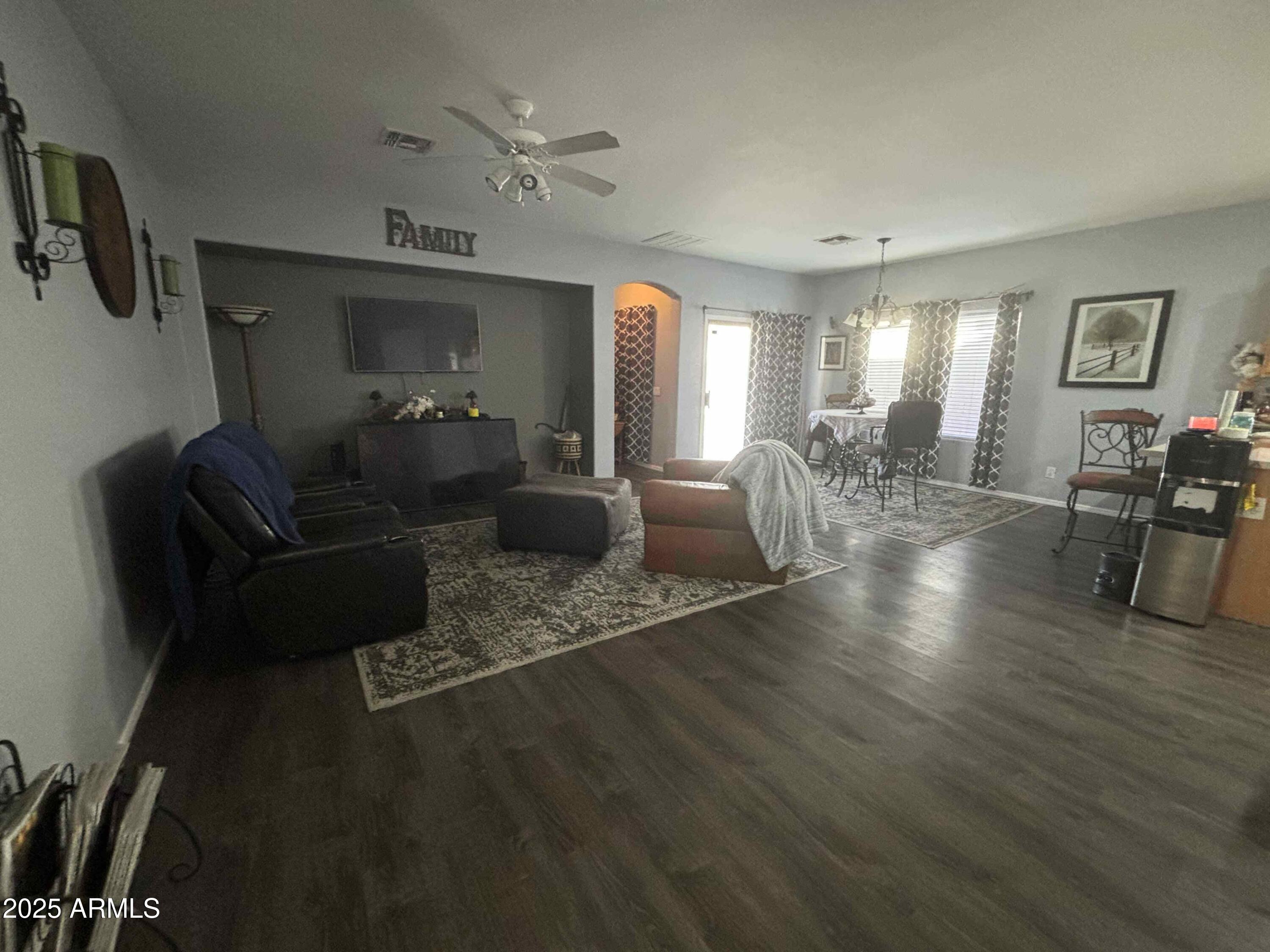 28048 N QUARTZ Drive