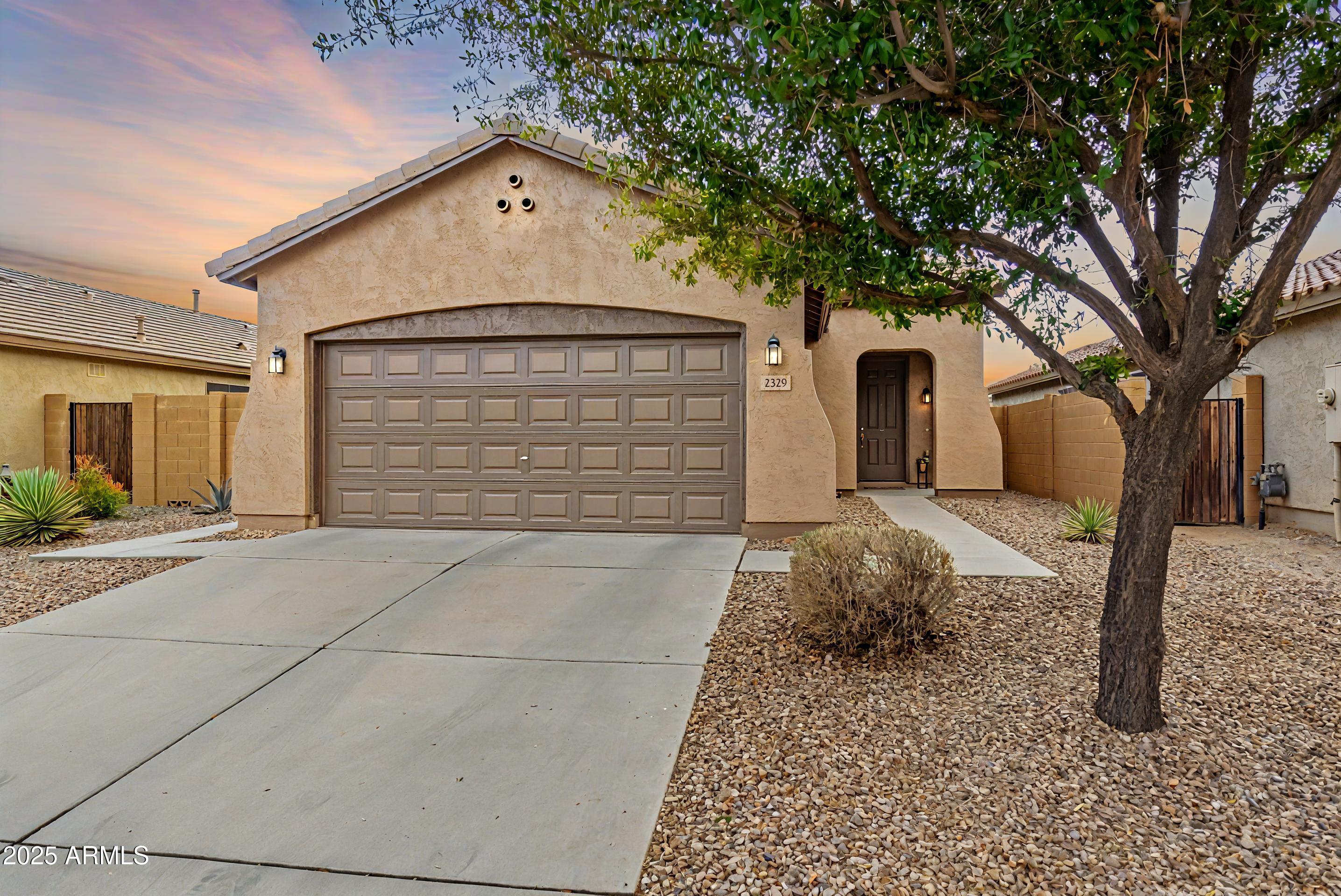 2329 W GOLD DUST Avenue W