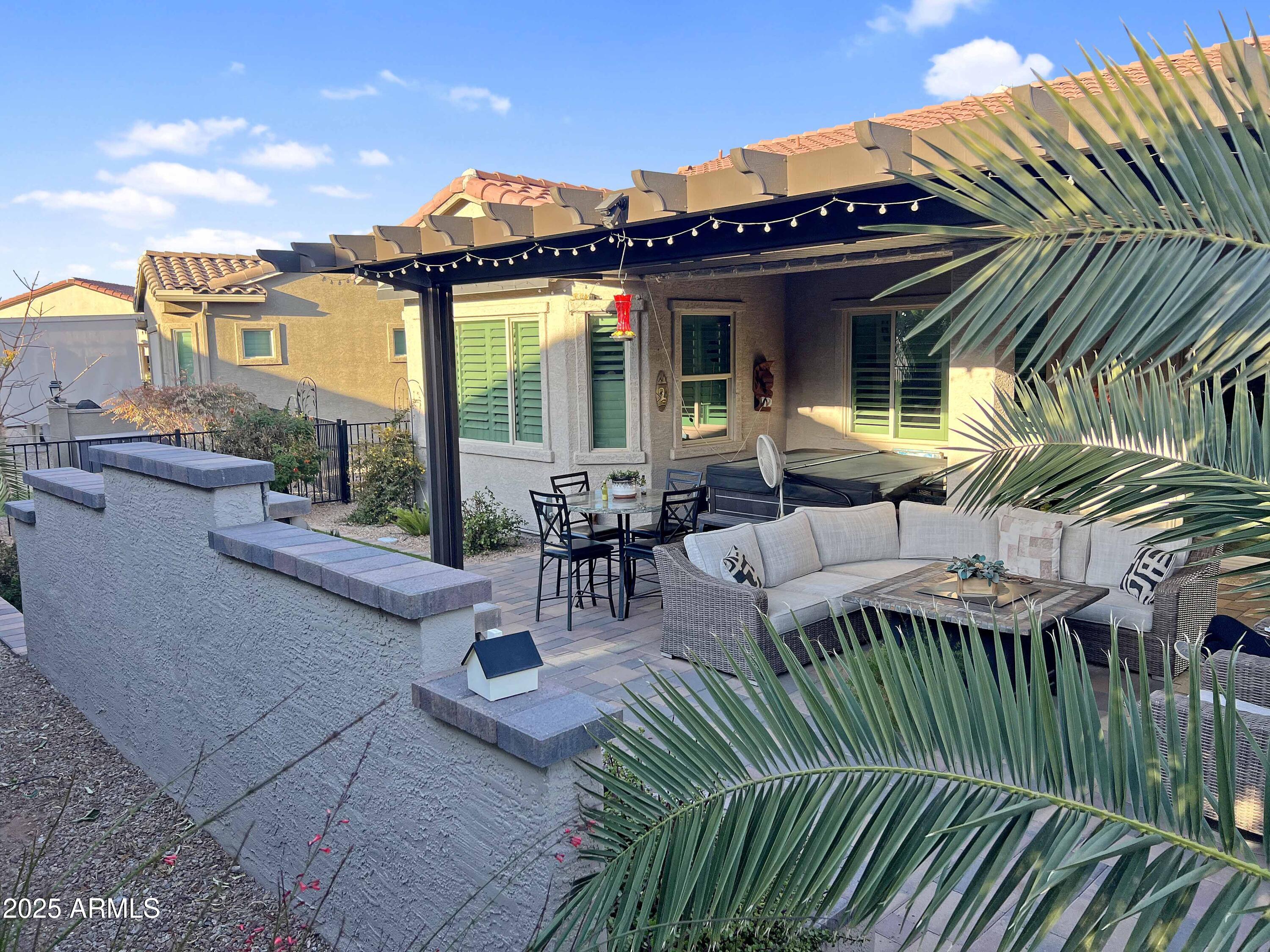 385 N MATACLOR Court