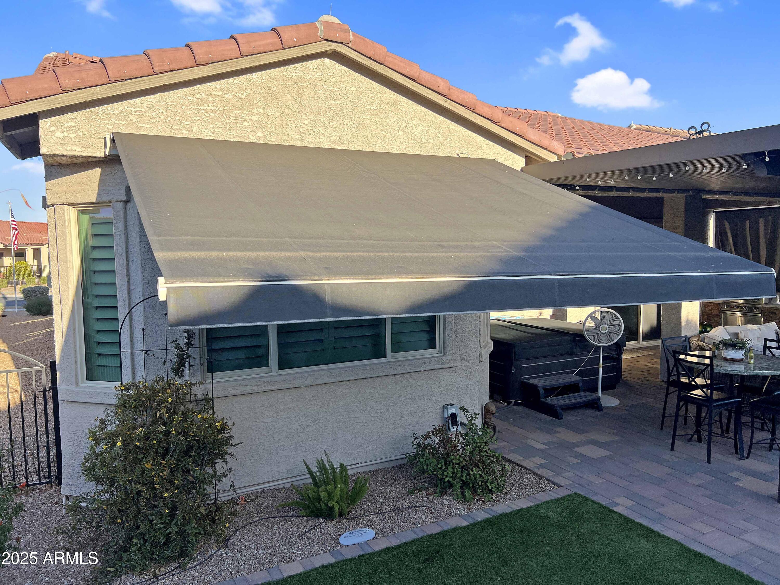 385 N MATACLOR Court