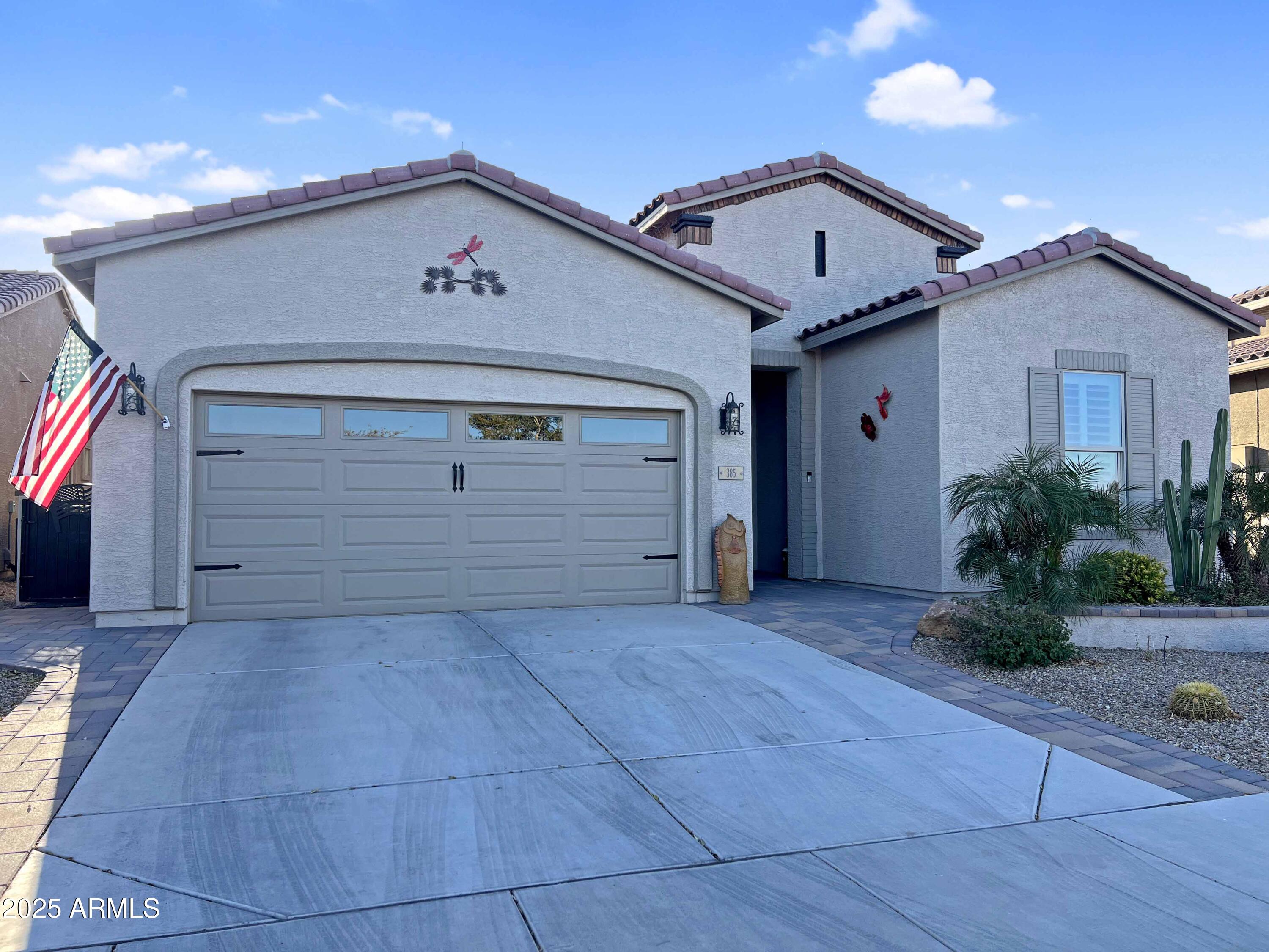 385 N MATACLOR Court