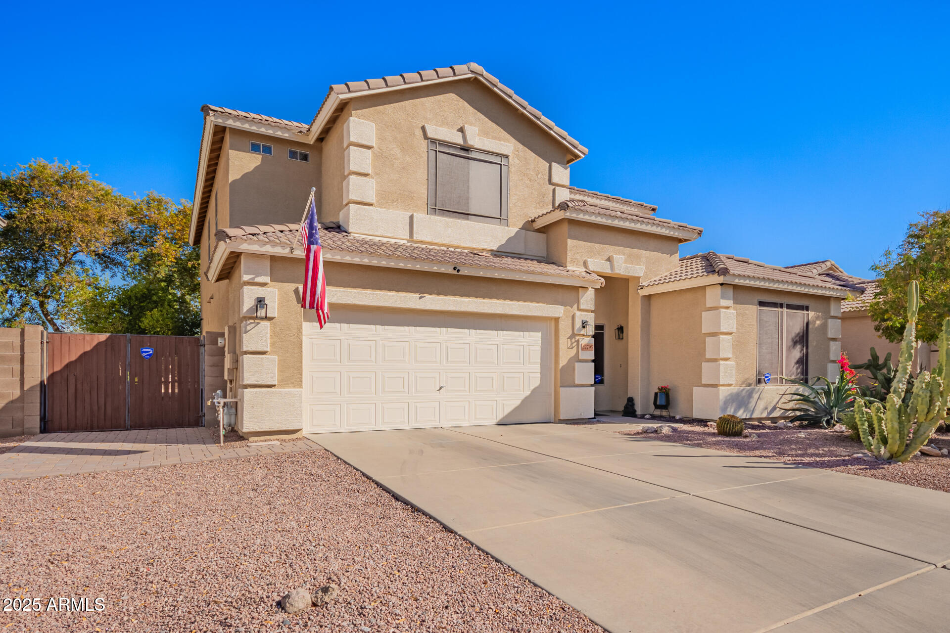 32795 N HIDDEN CANYON Drive