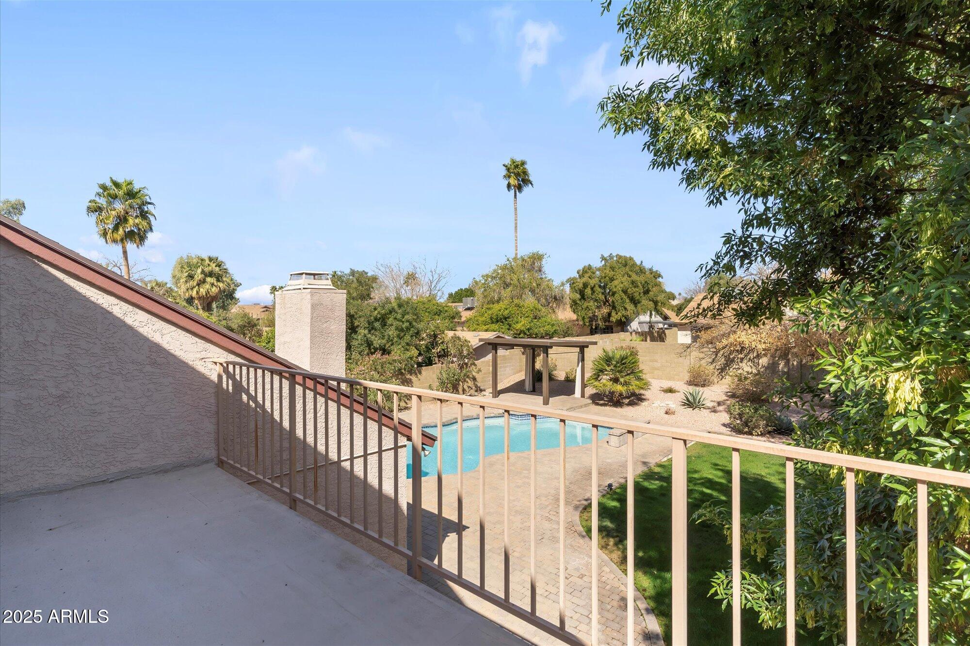 4220 E EVERETT Drive