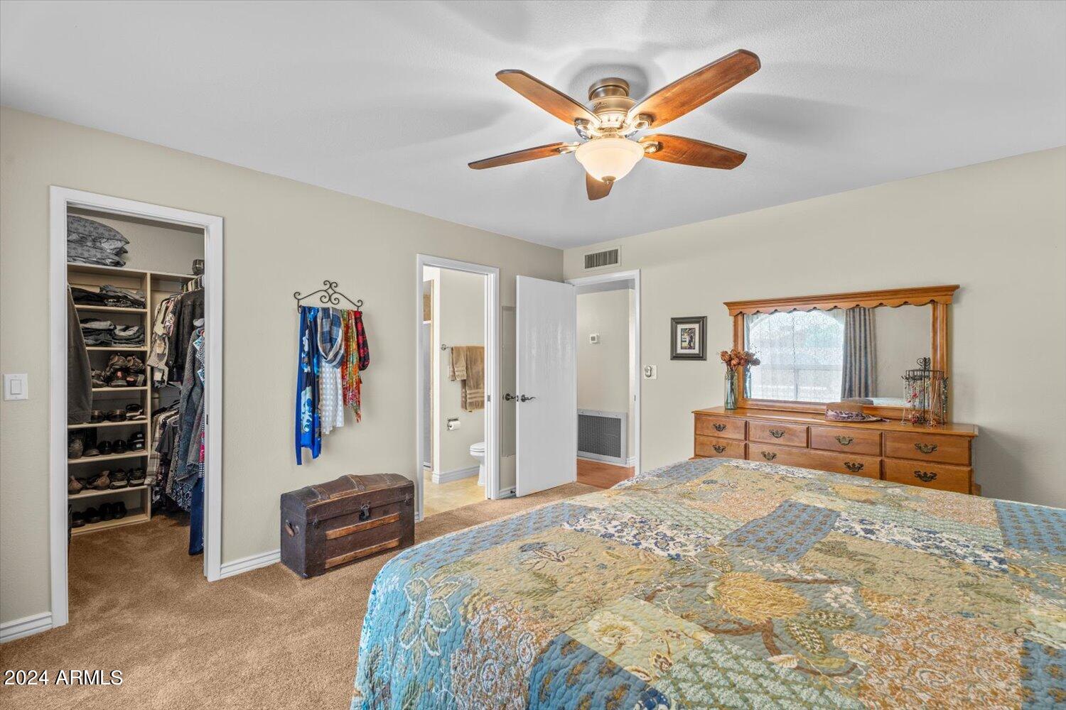 4510 E EMELITA Avenue