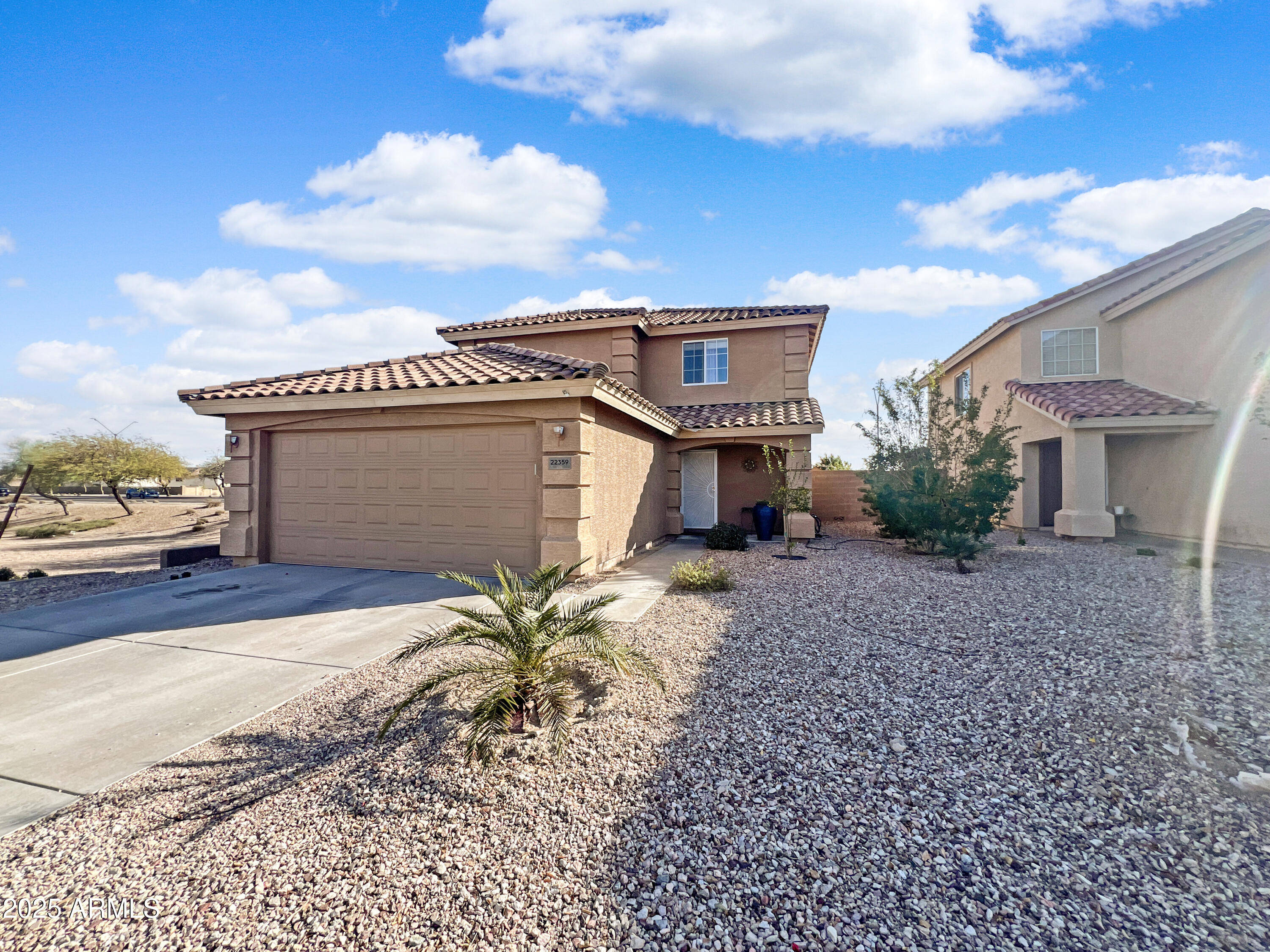 22359 W DESERT BLOOM Street