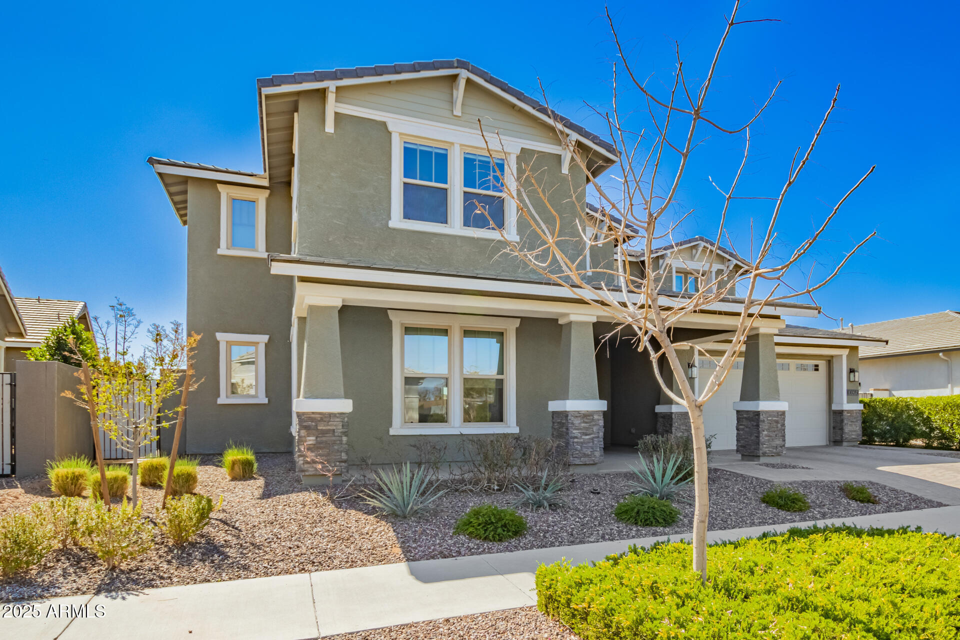 10635 E TESLA Avenue