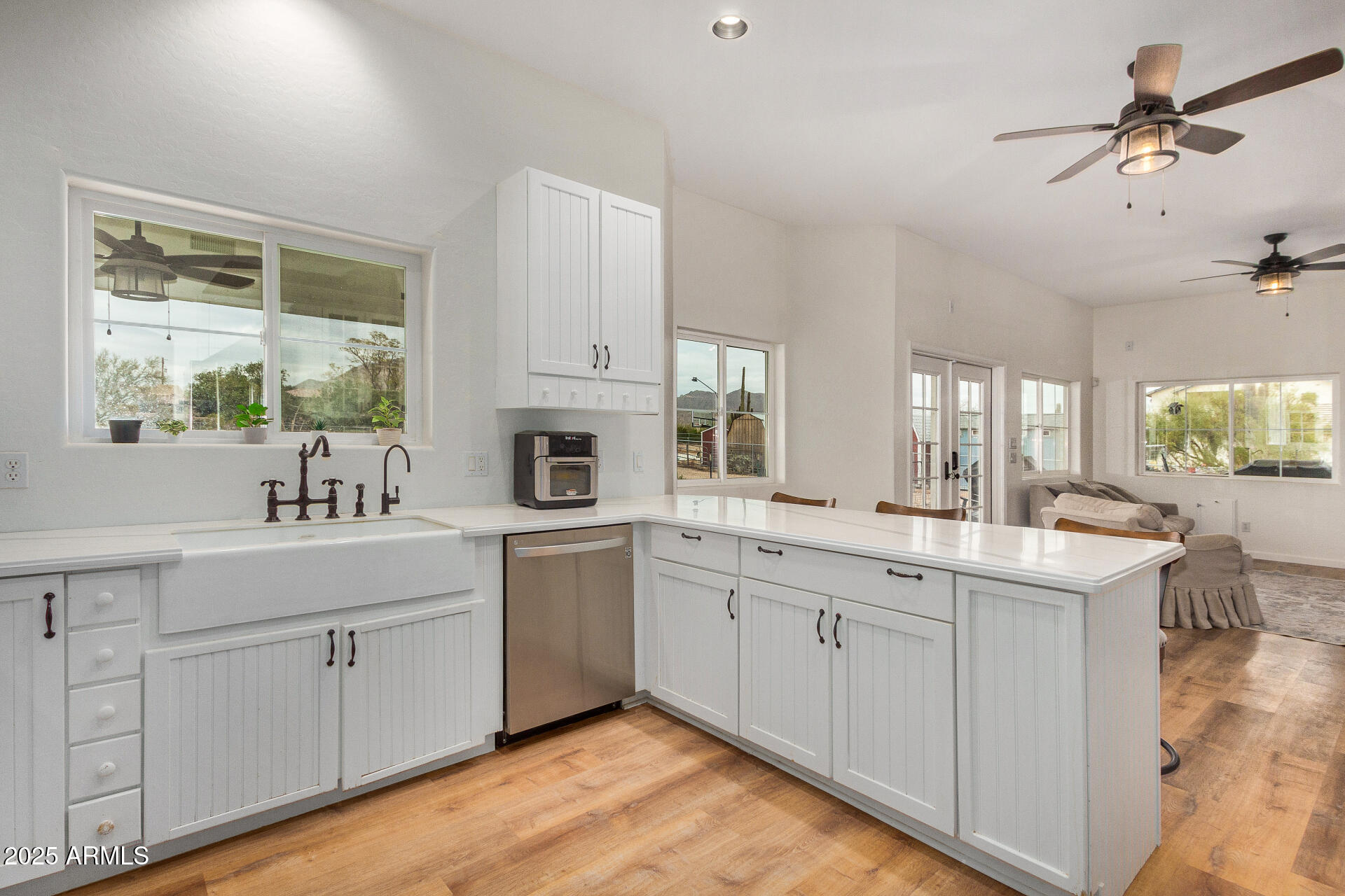 10036 E JENSEN Street