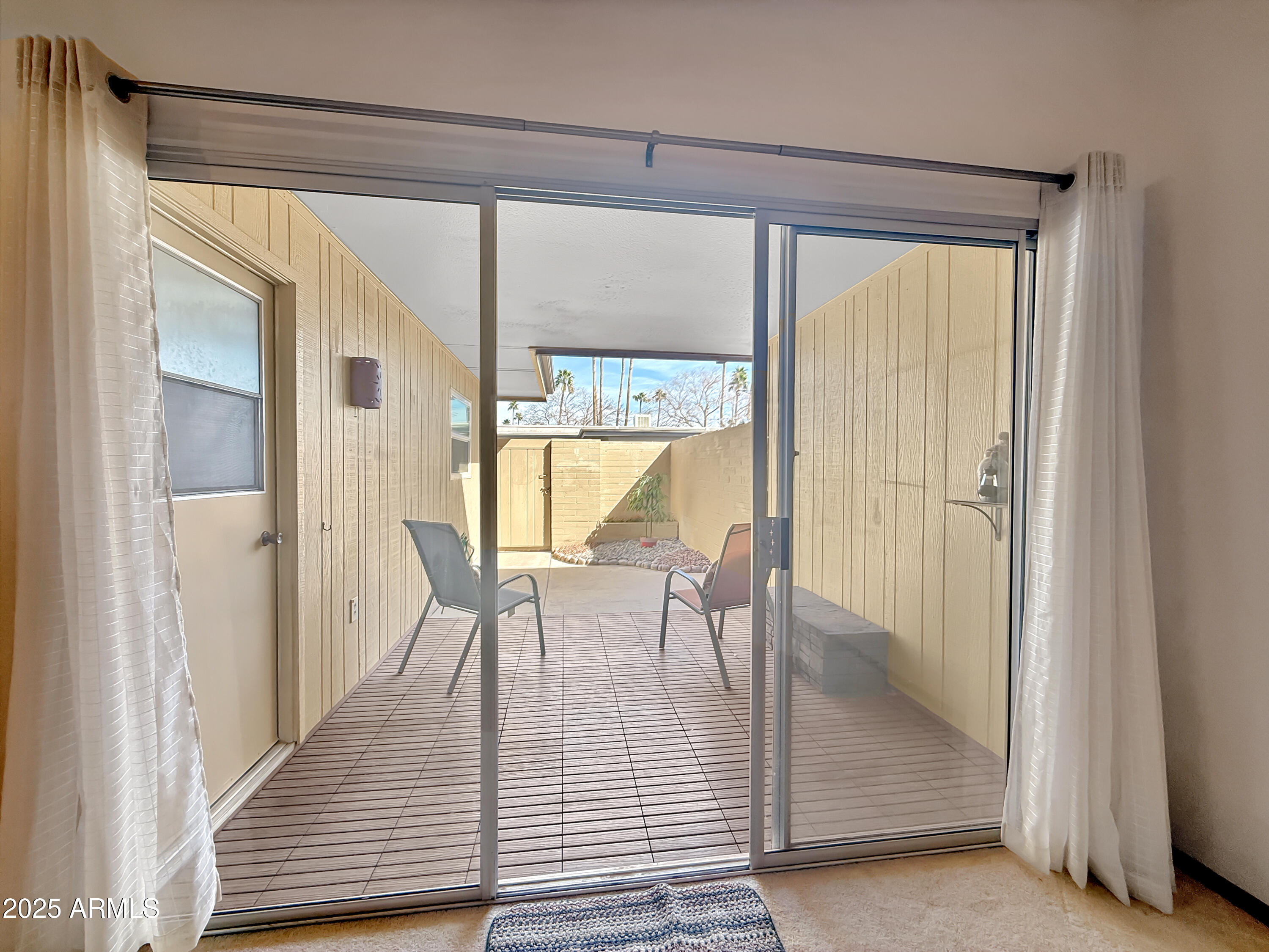 10906 W THUNDERBIRD Boulevard