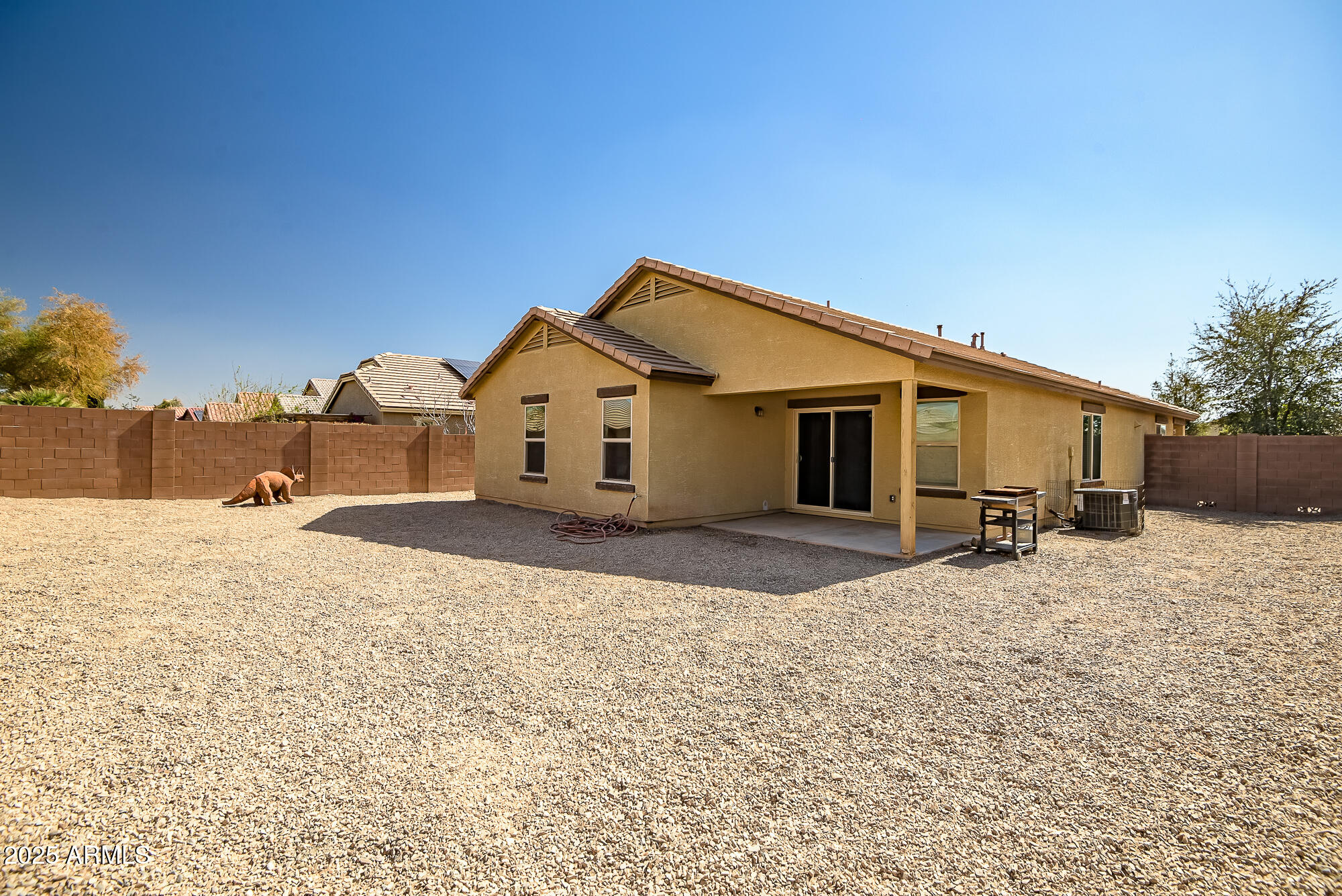 18648 W LUPINE Avenue