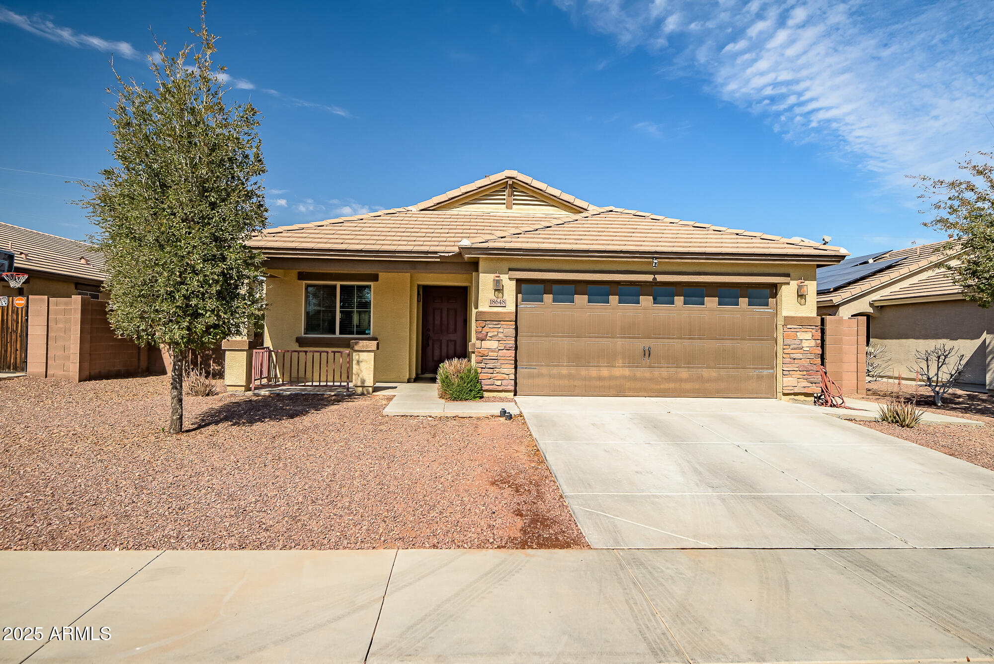 18648 W LUPINE Avenue