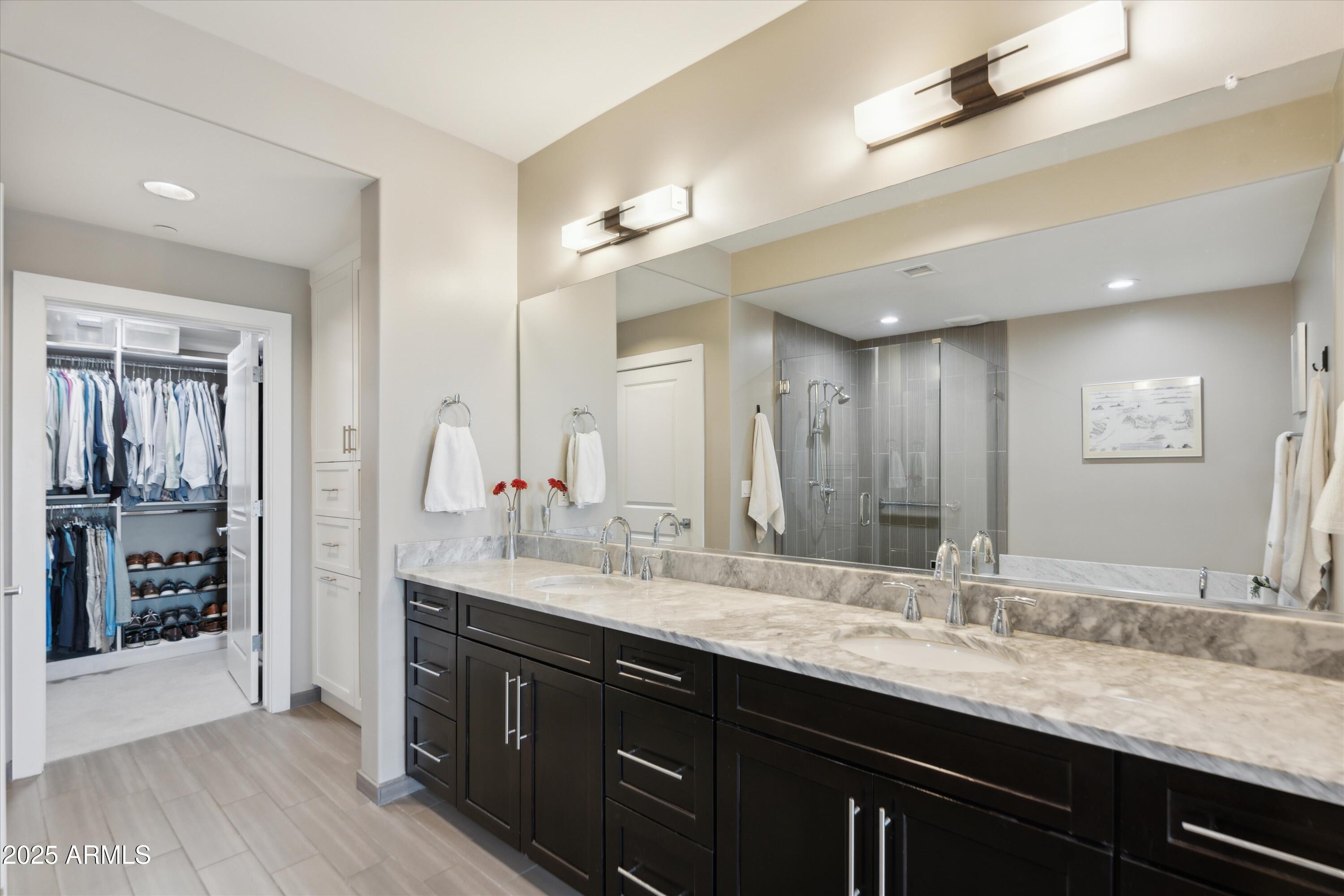 4805 N WOODMERE FAIRWAY, 2006