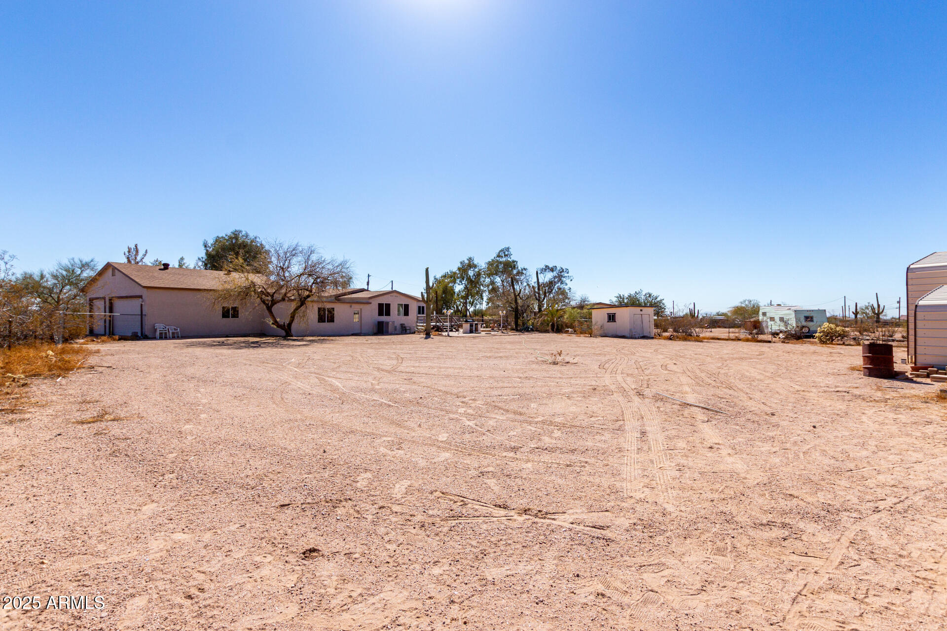 636 W WINDSONG Street