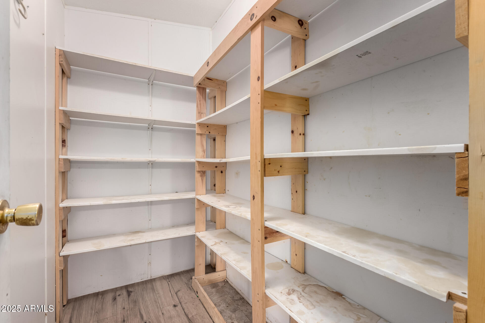 636 W WINDSONG Street