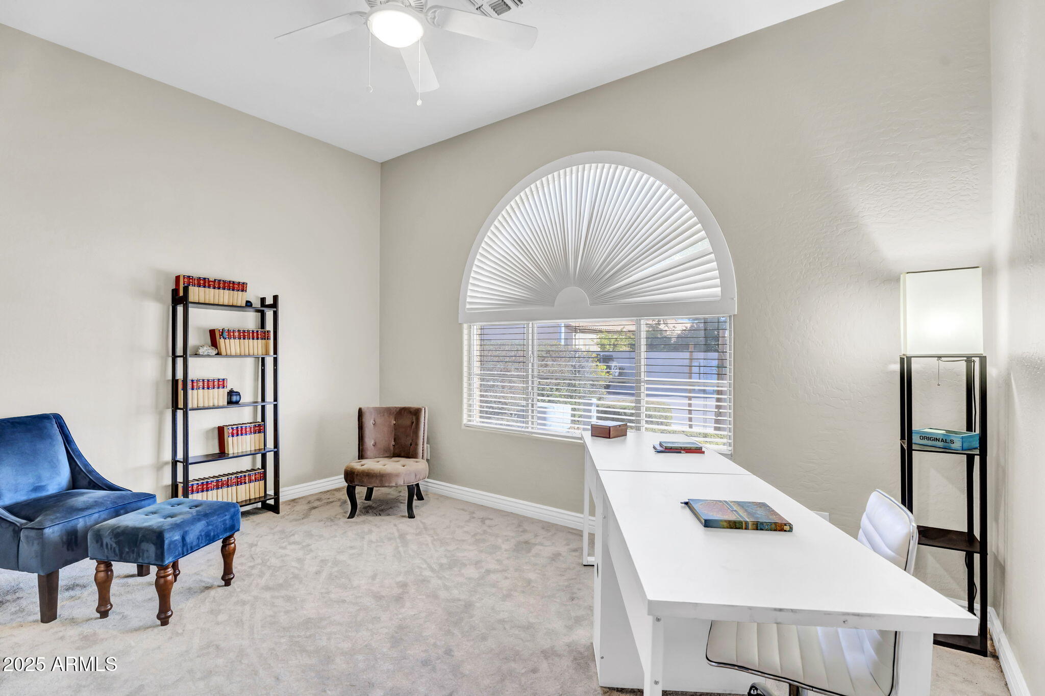 108 N PIONEER Street