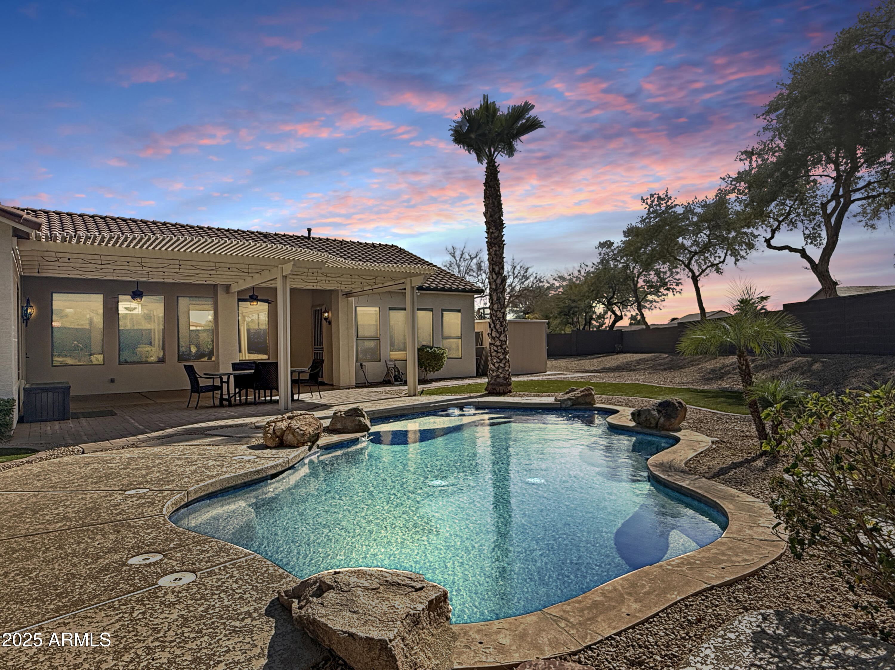 4648 W VILLA LINDA Drive