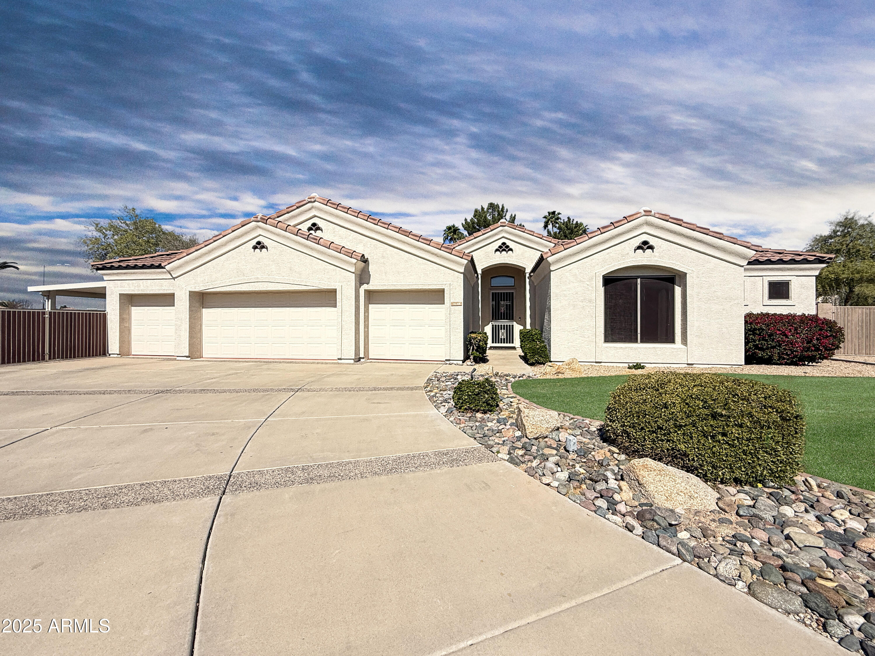 4648 W VILLA LINDA Drive