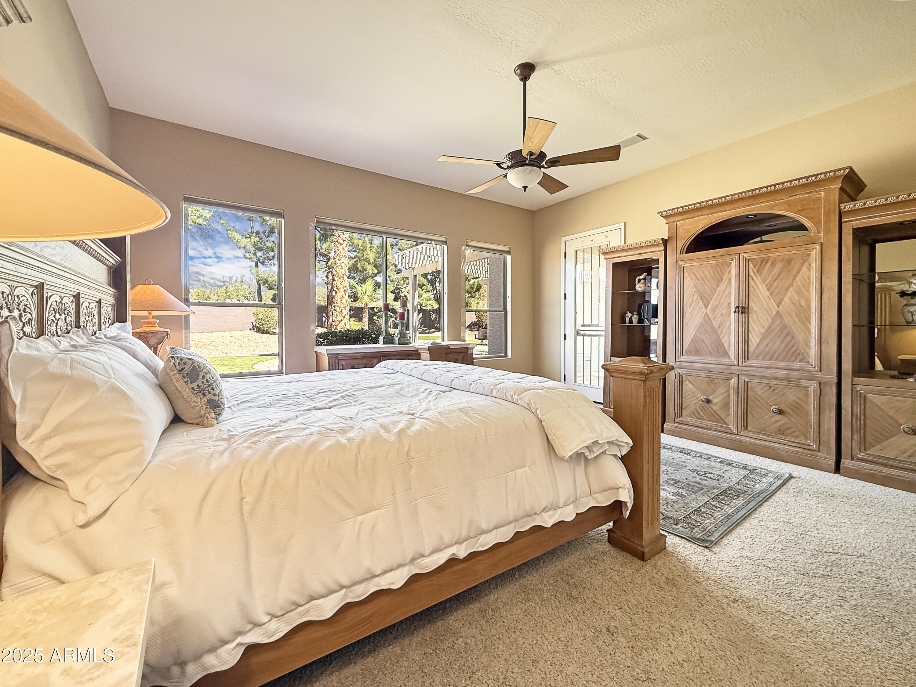 4648 W VILLA LINDA Drive