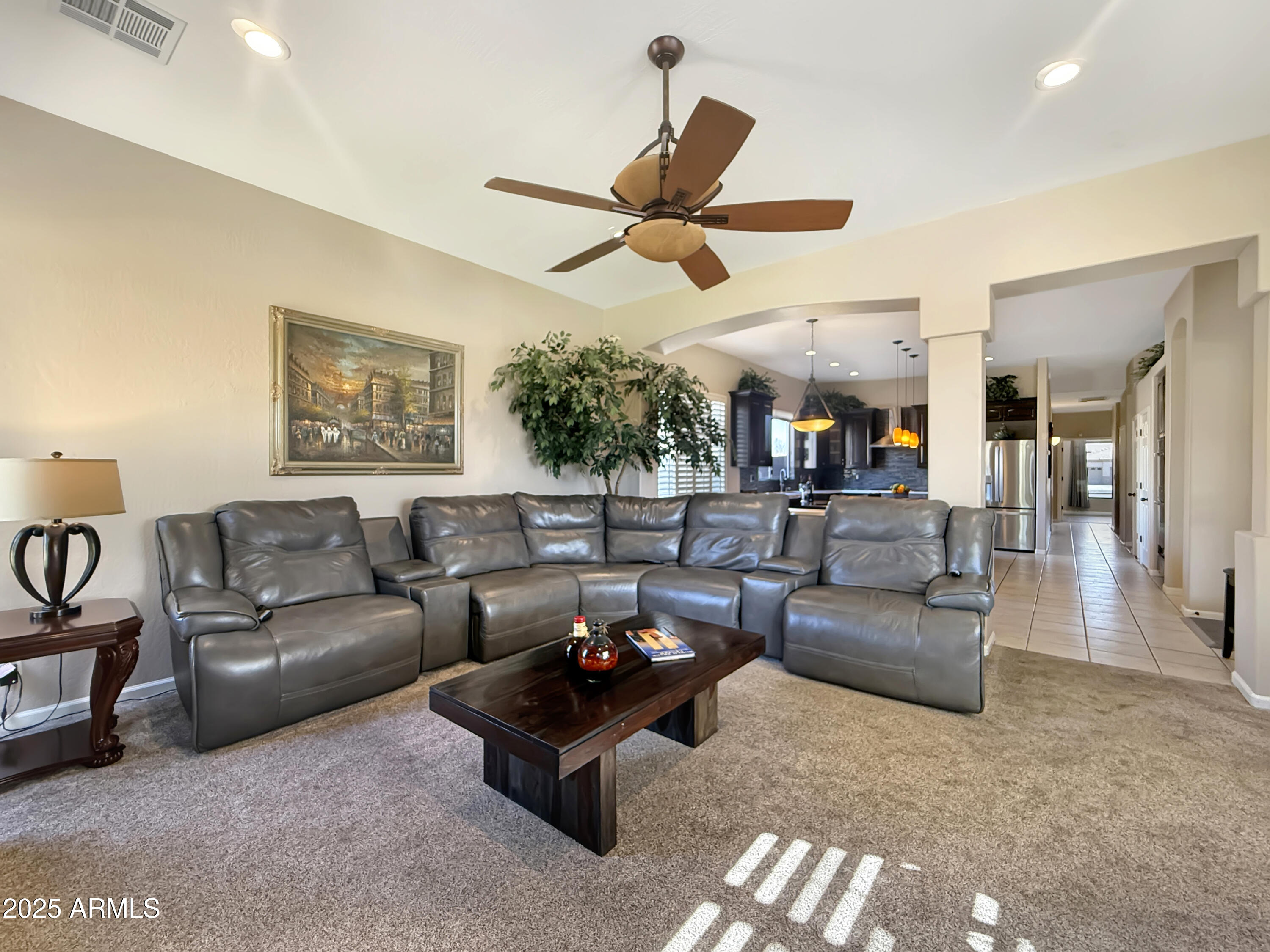 4648 W VILLA LINDA Drive