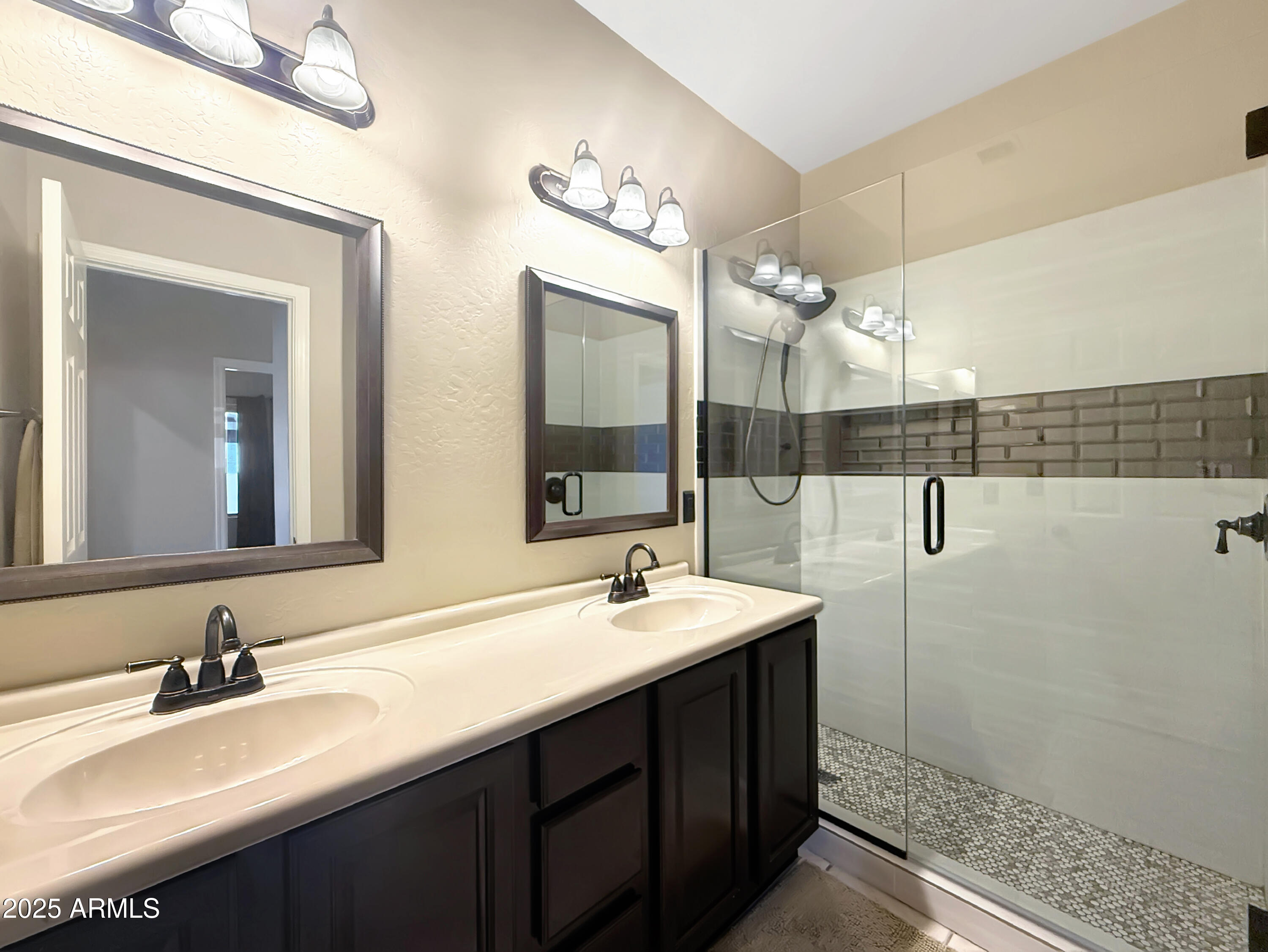 4648 W VILLA LINDA Drive