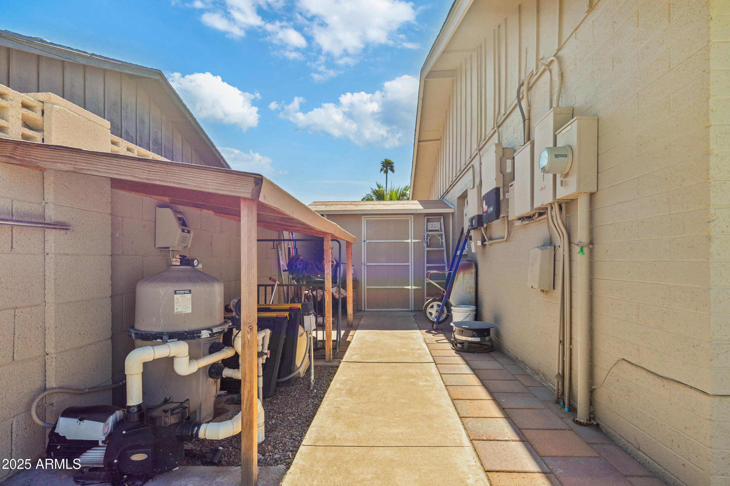 3640 W REDFIELD Road