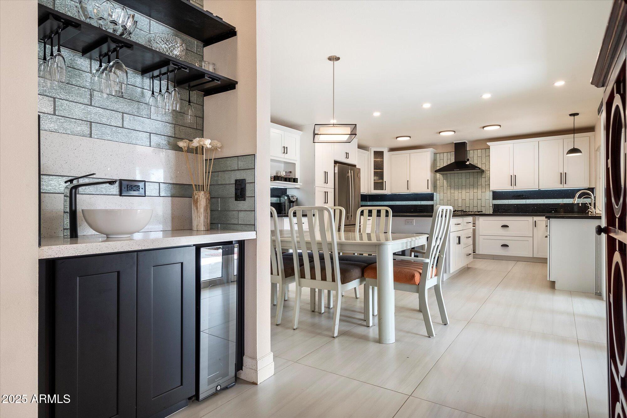 339 W SOUTHERN HILLS Road