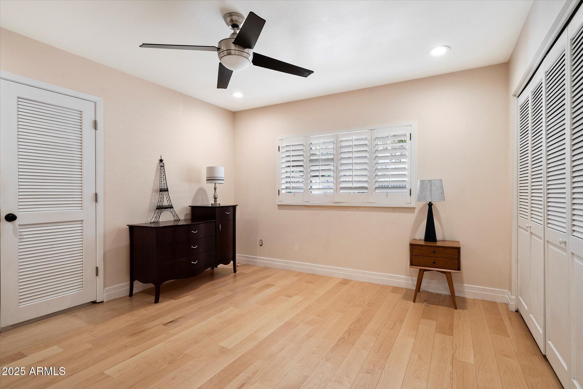 339 W SOUTHERN HILLS Road