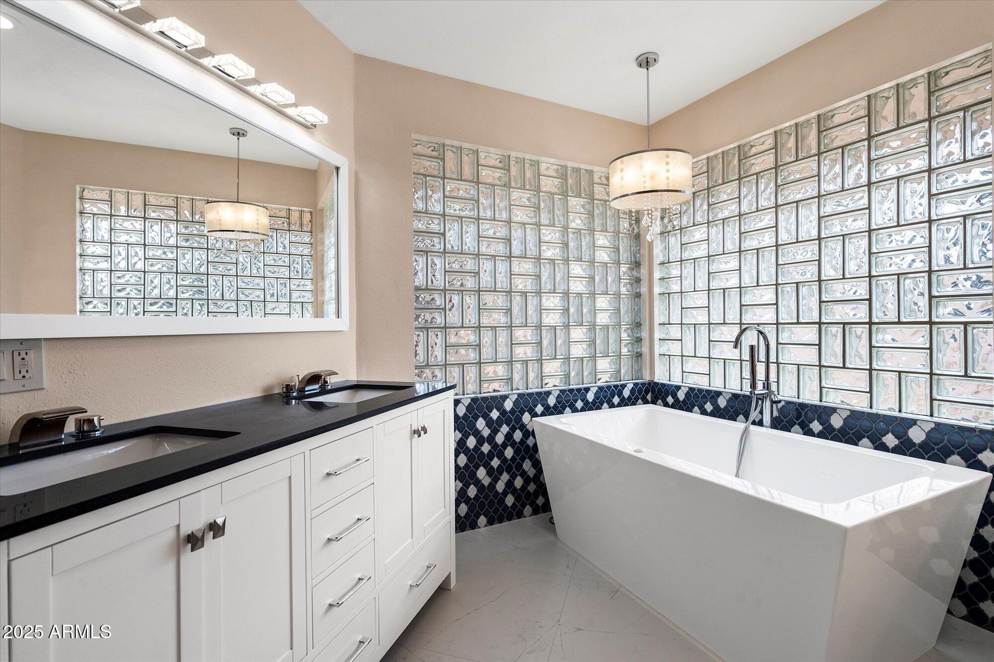 339 W SOUTHERN HILLS Road