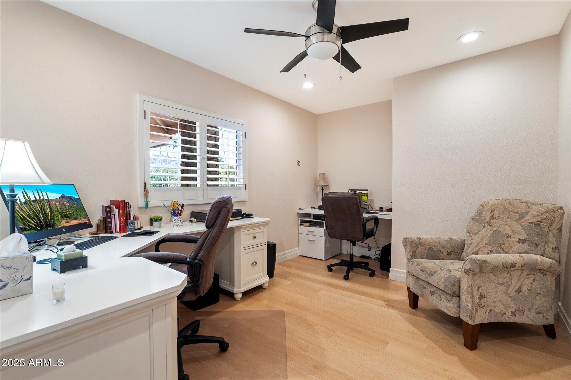 339 W SOUTHERN HILLS Road