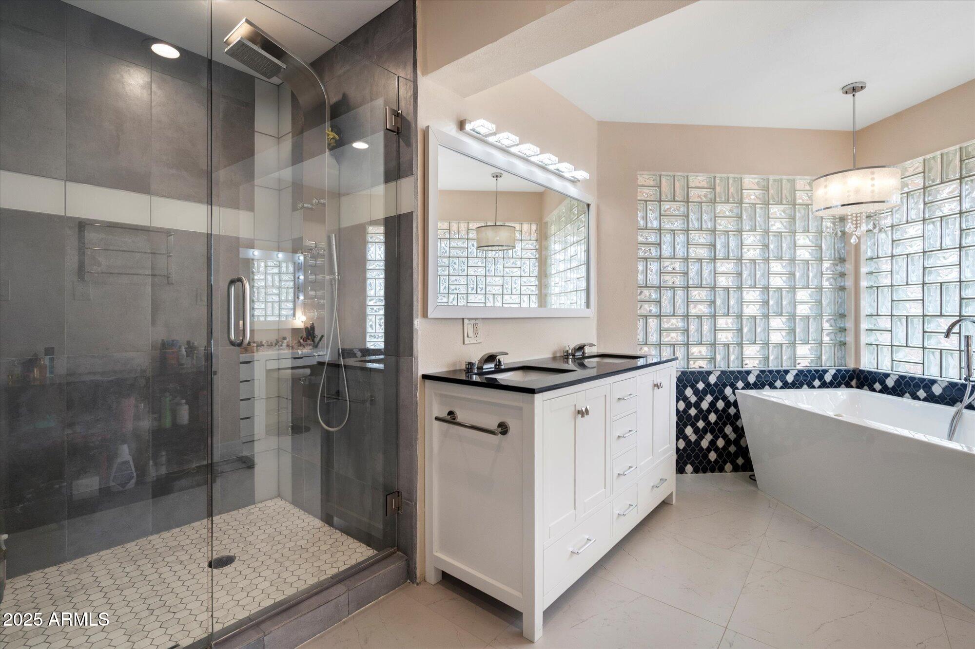 339 W SOUTHERN HILLS Road