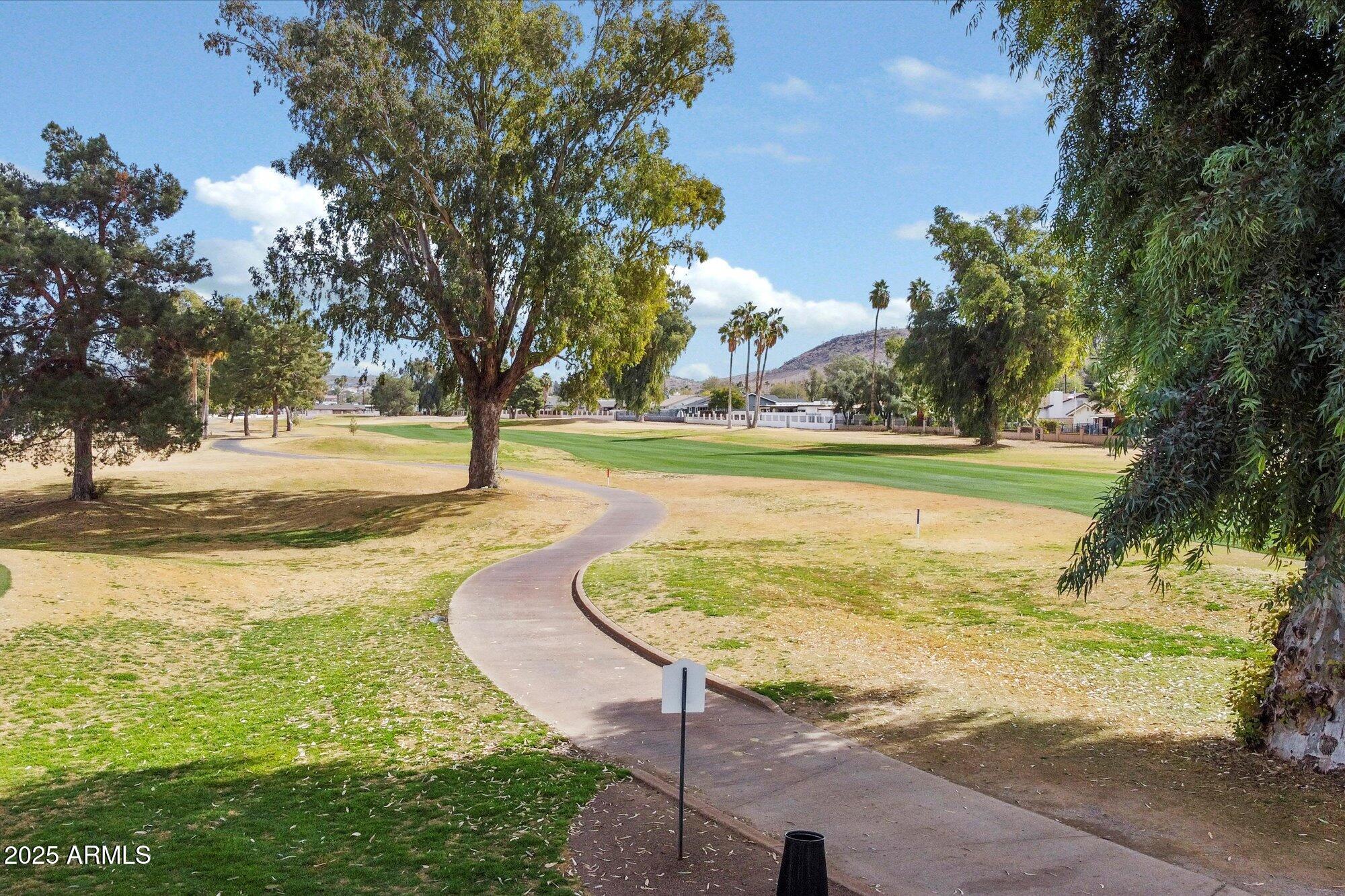 339 W SOUTHERN HILLS Road