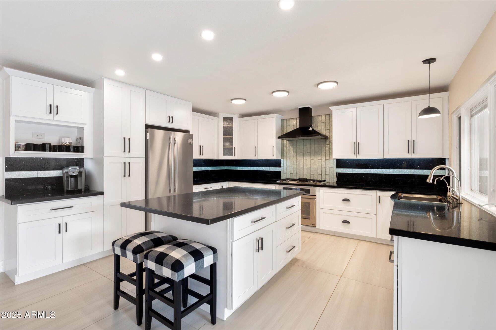 339 W SOUTHERN HILLS Road