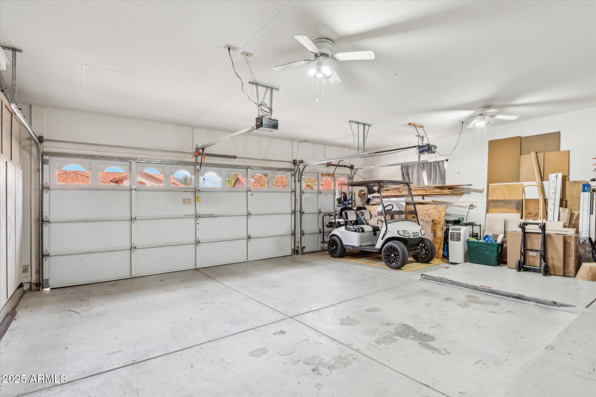 10925 E SILVERTREE Drive