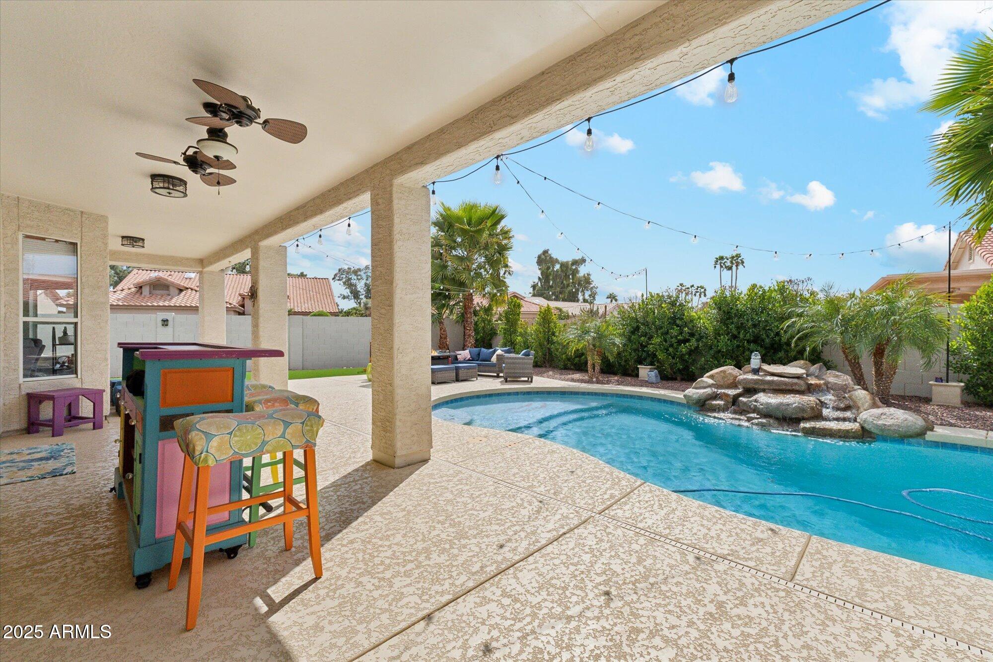 10925 E SILVERTREE Drive